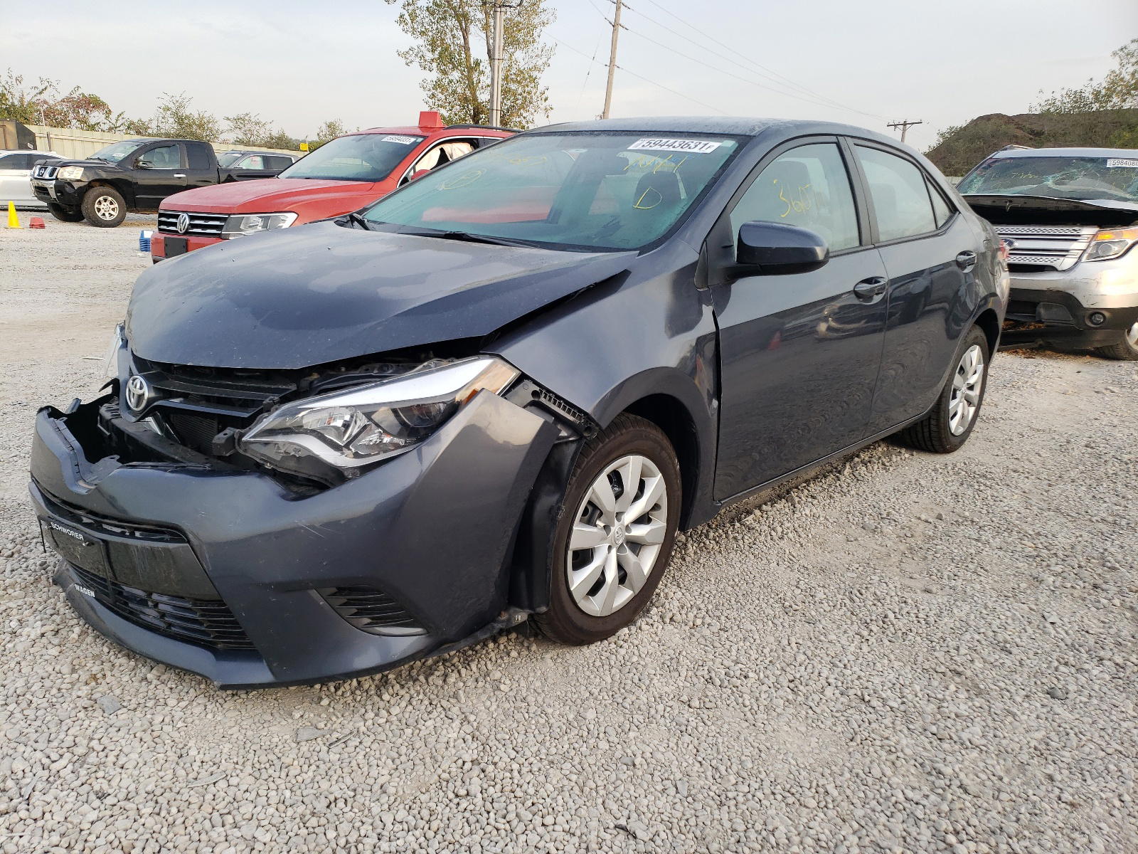 Photo 2 from auction – 2015 TOYOTA COROLLA L with VIN 5YFBURHE1FP295657