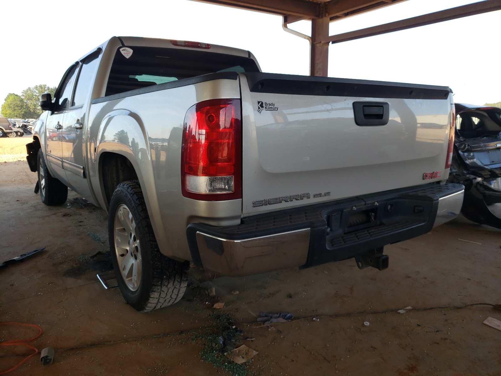 صورة رقم 3 من المزاد - 2008 GMC SIERRA C15 مع VIN 2GTEC13J881212474