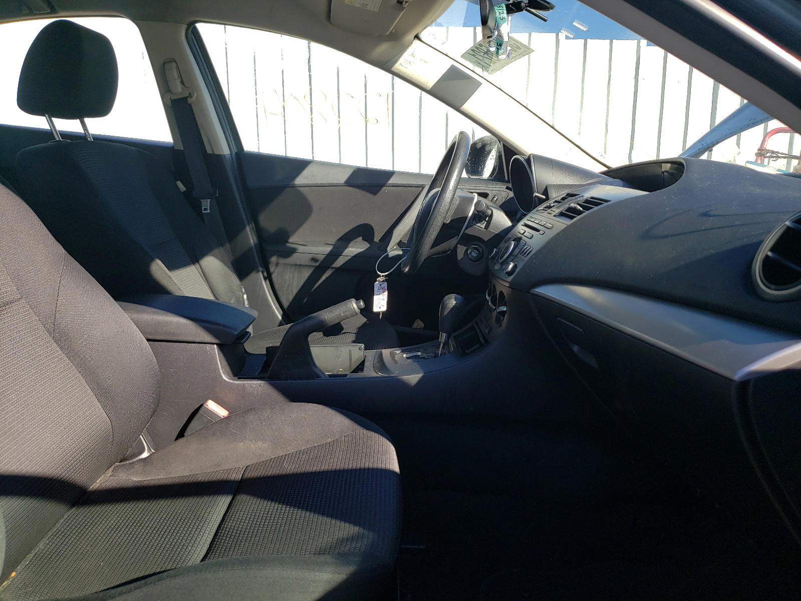 Photo 5 from auction – 2012 MAZDA 3 I with VIN JM1BL1UF7C1548449