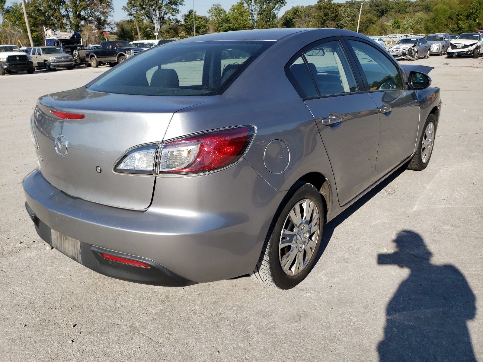 Photo 4 from auction – 2010 MAZDA 3 I with VIN JM1BL1SF3A1251114