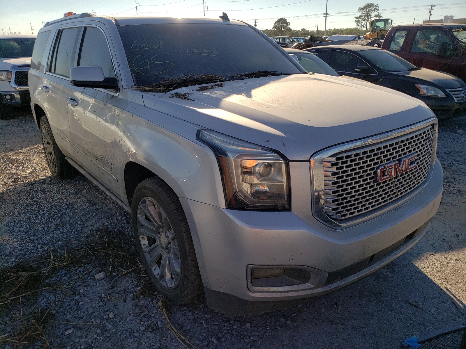 Photo 1 from auction – 2015 GMC YUKON DENA with VIN 1GKS1CKJ4FR153180