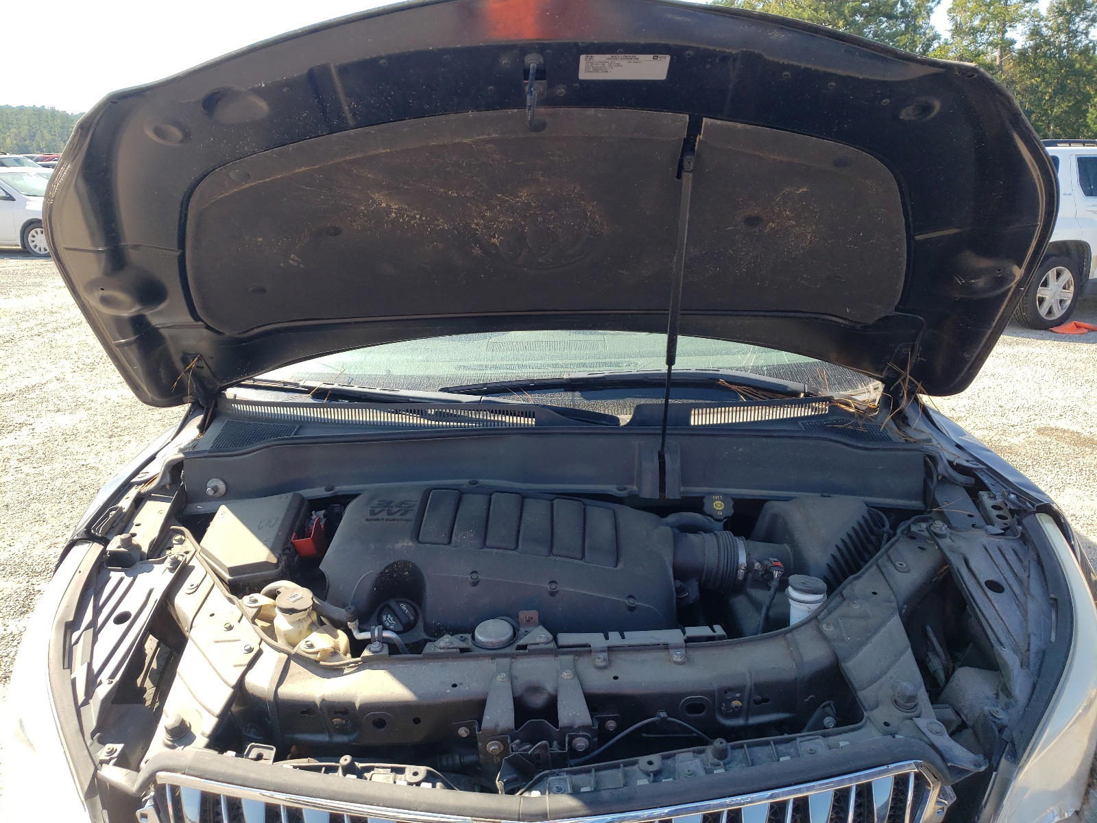 Photo 7 from auction – 2016 BUICK ENCLAVE with VIN 5GAKRAKD3GJ317507