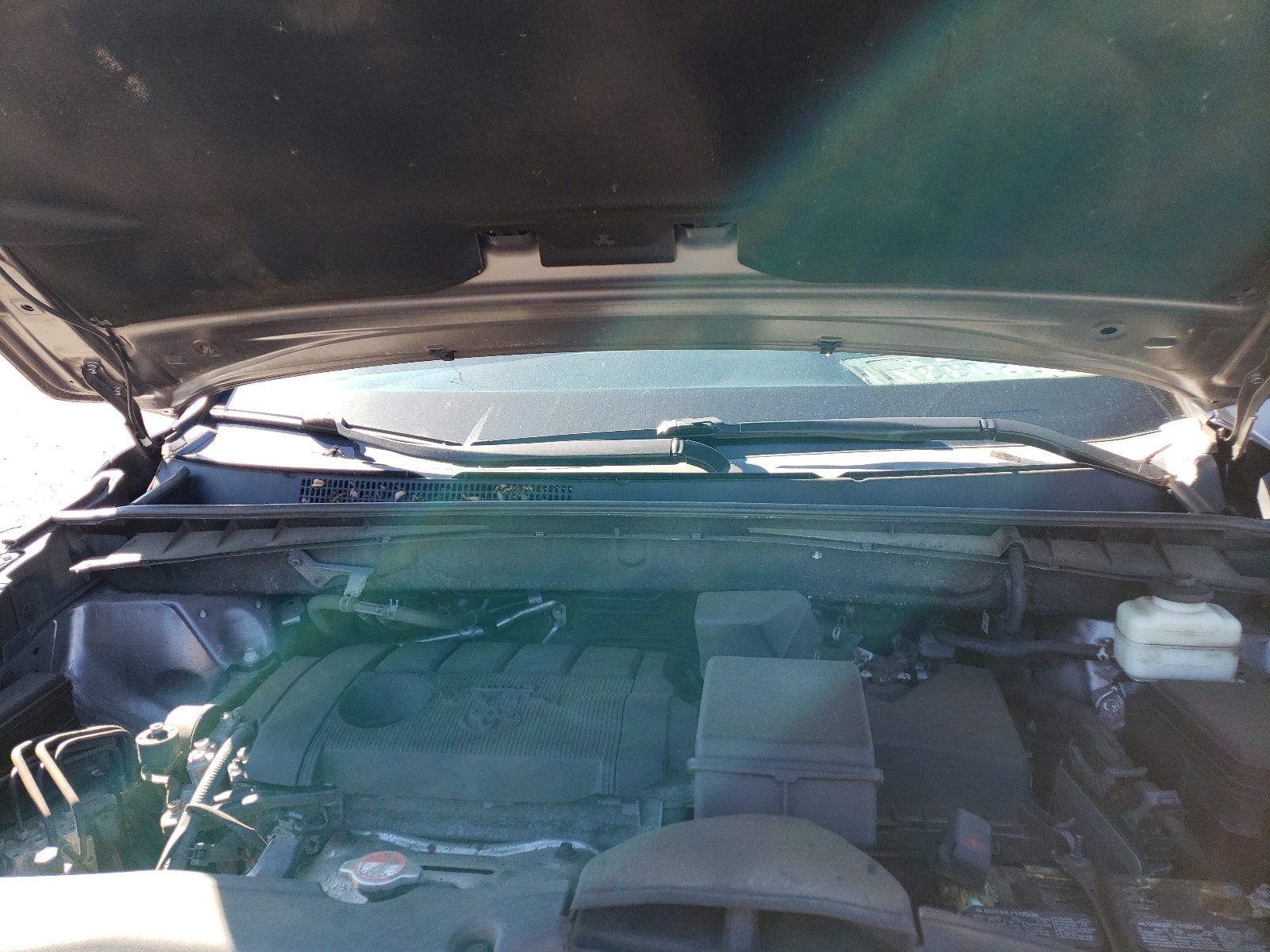 Photo 7 from auction – 2016 TOYOTA HIGHLANDER with VIN 5TDZARFH9GS017795