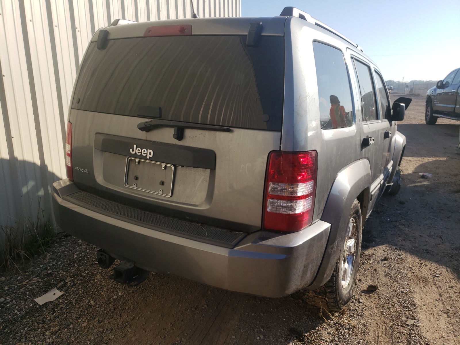 Photo 4 from auction – 2012 JEEP LIBERTY SP with VIN 1C4PJMAK0CW162215