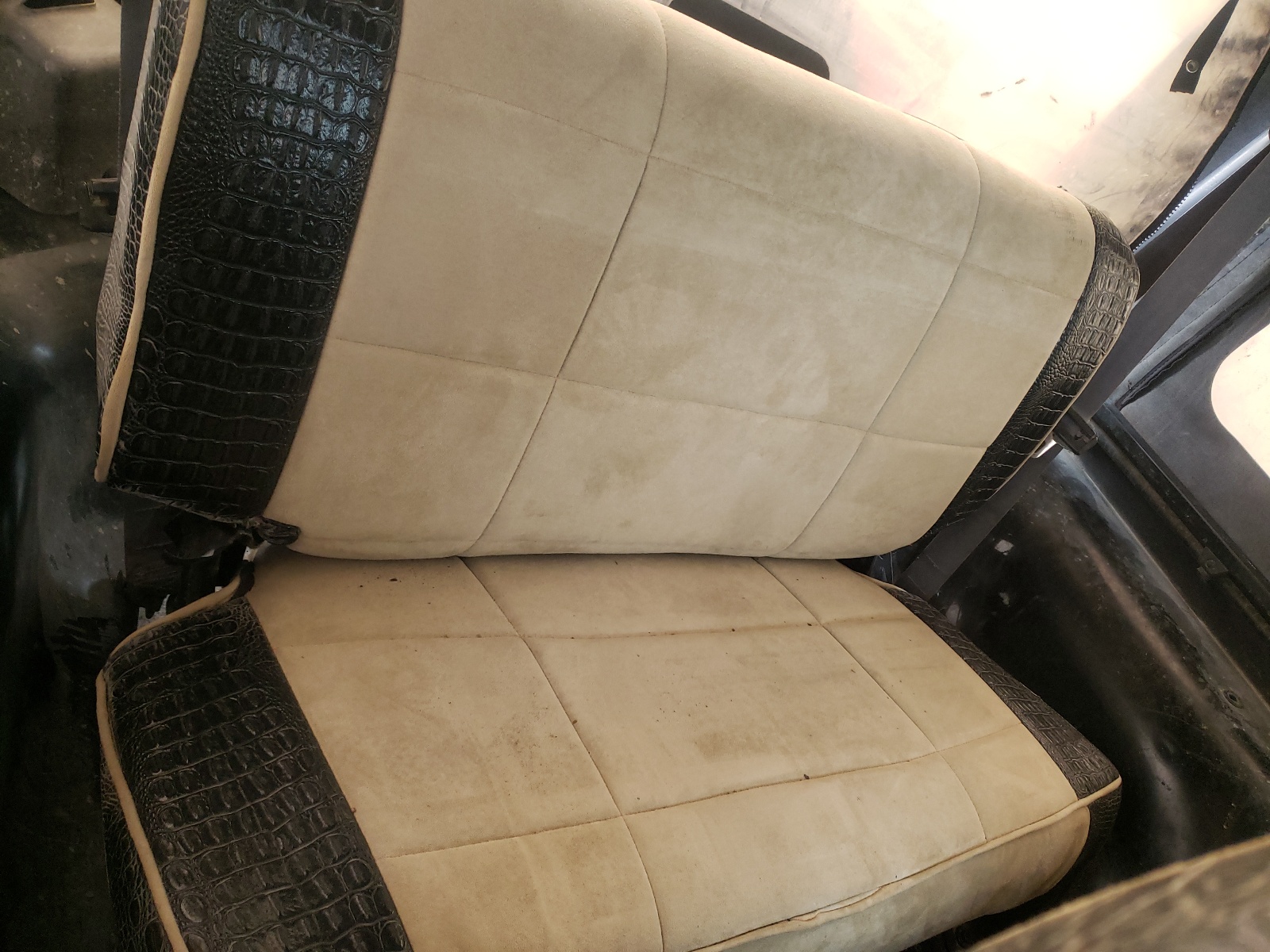 Photo 6 from auction – 1999 JEEP WRANGLER / with VIN 1J4FY19S1XP443671