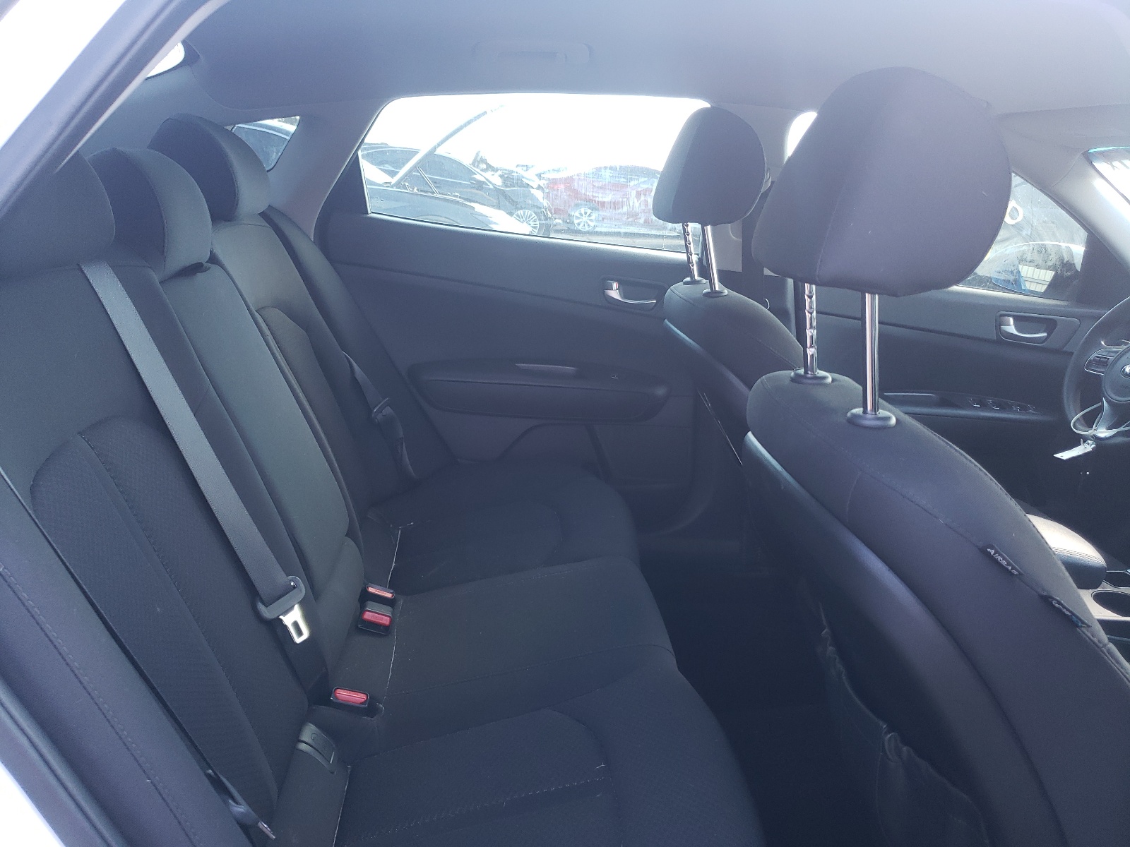 Photo 6 from auction – 2016 KIA OPTIMA LX with VIN 5XXGT4L33GG053156
