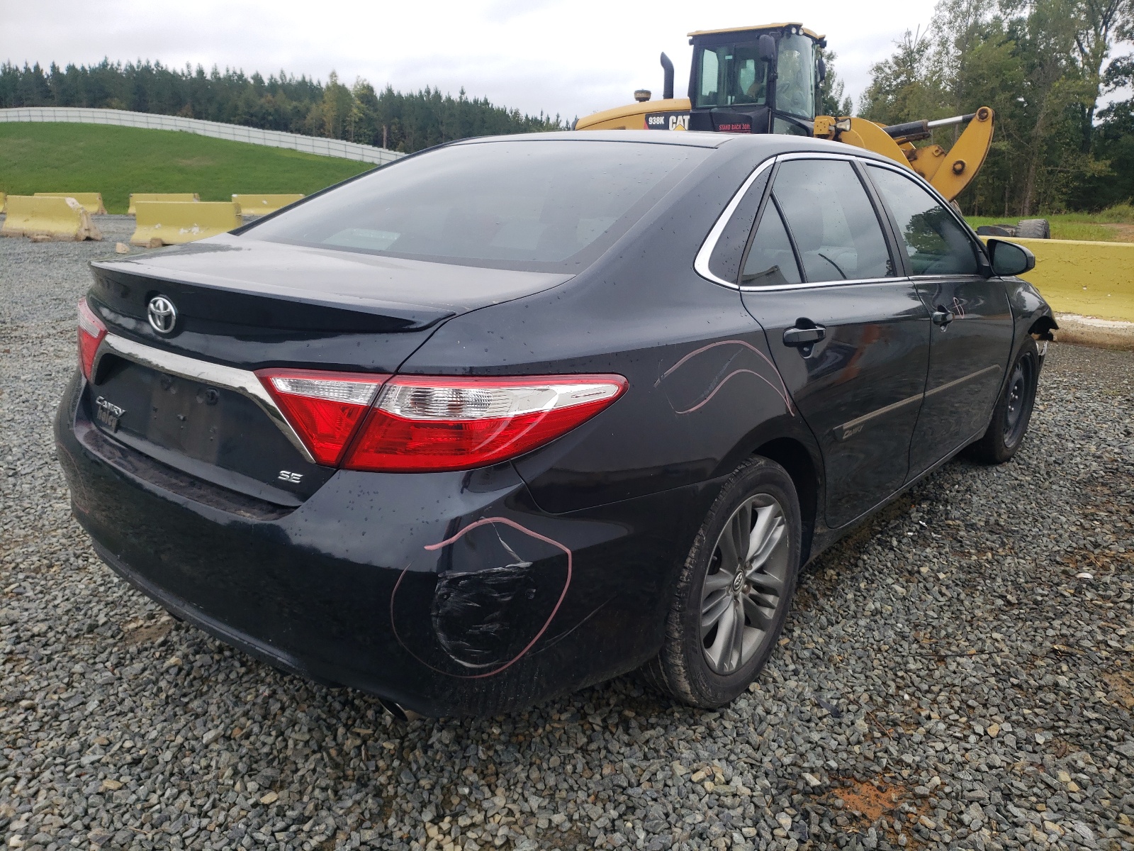 Photo 4 from auction – 2015 TOYOTA CAMRY LE with VIN 4T1BF1FK6FU022880