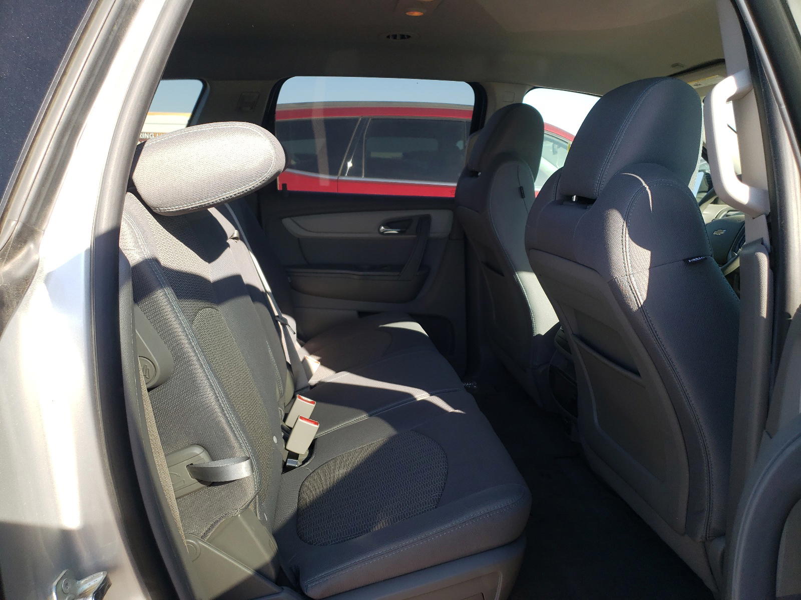 Photo 6 from auction – 2014 CHEVROLET TRAVERSE L with VIN 1GNKRFKD6EJ120847