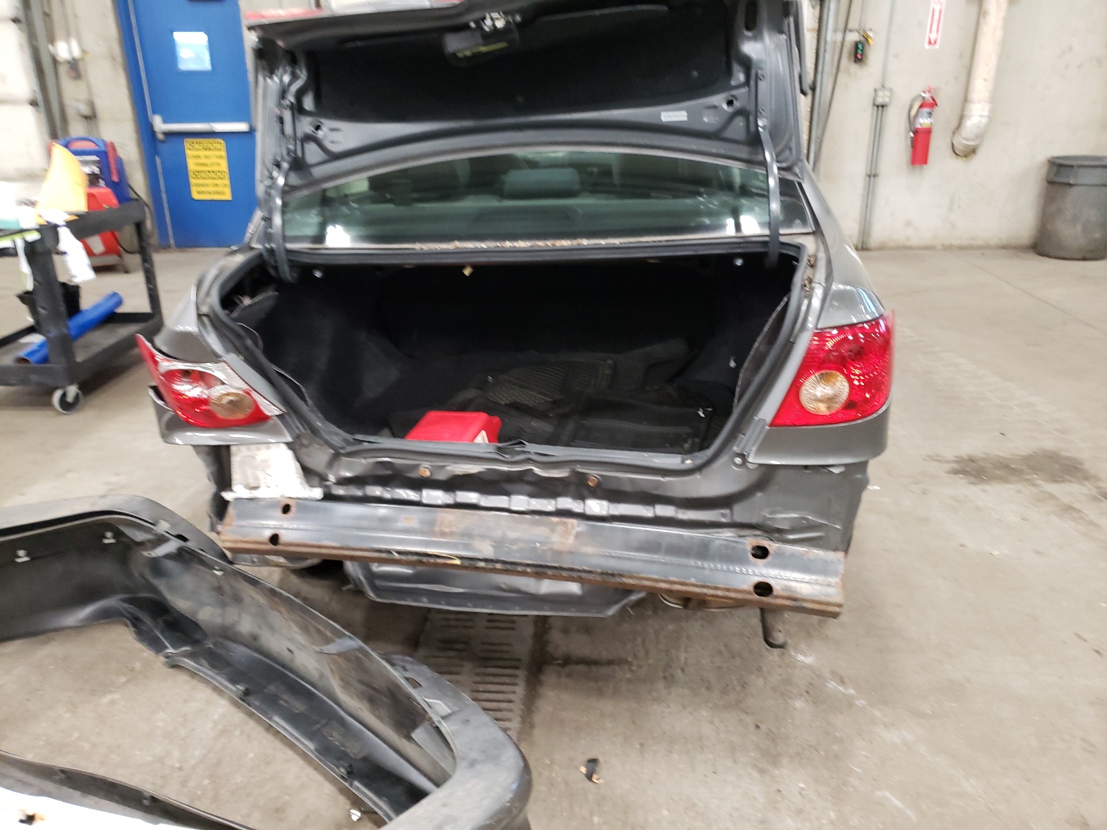 Photo 9 from auction – 2006 TOYOTA COROLLA CE with VIN 1NXBR32E66Z728718