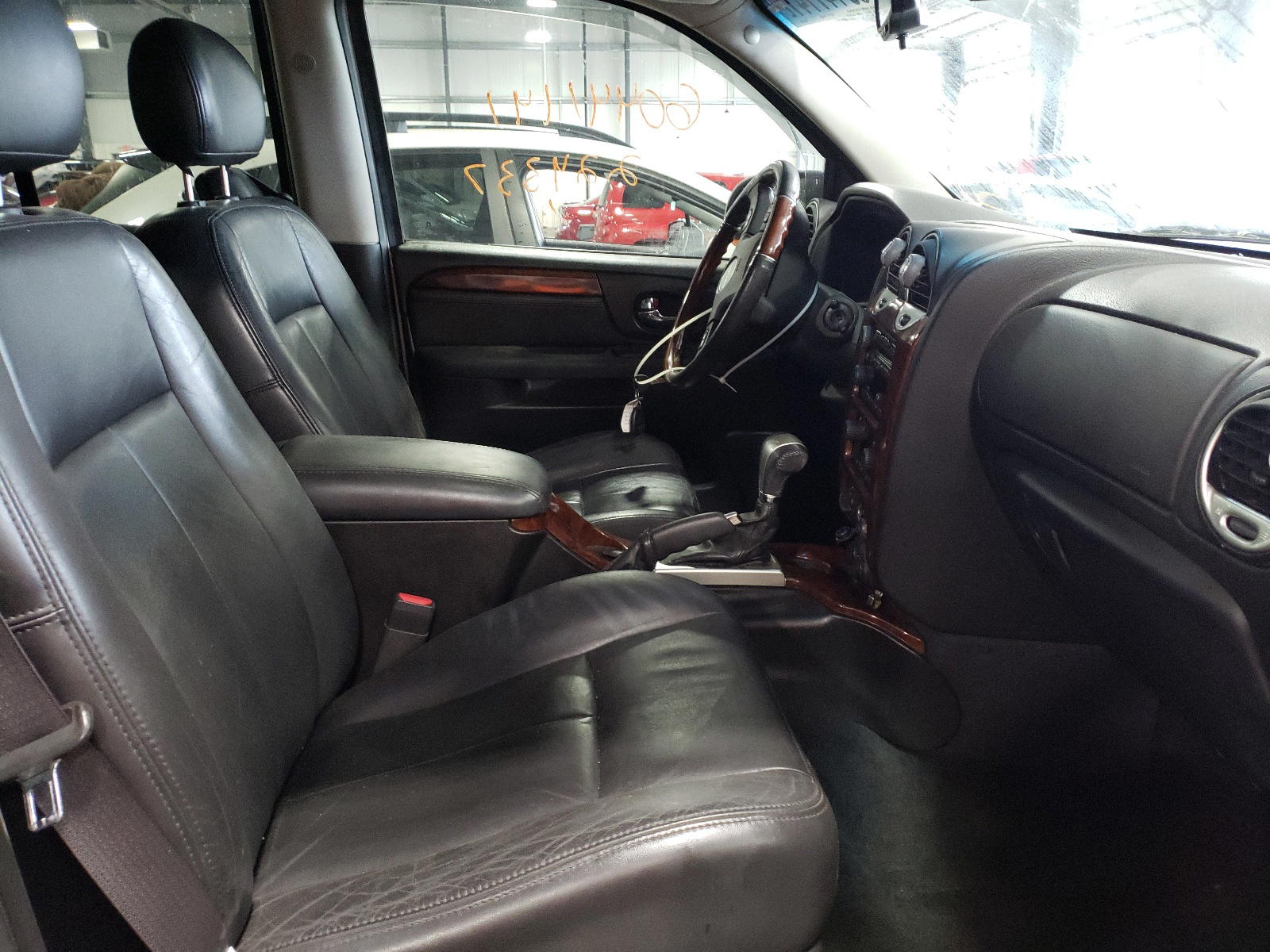 Photo 5 from auction – 2005 GMC ENVOY DENA with VIN 1GKET63M052348427
