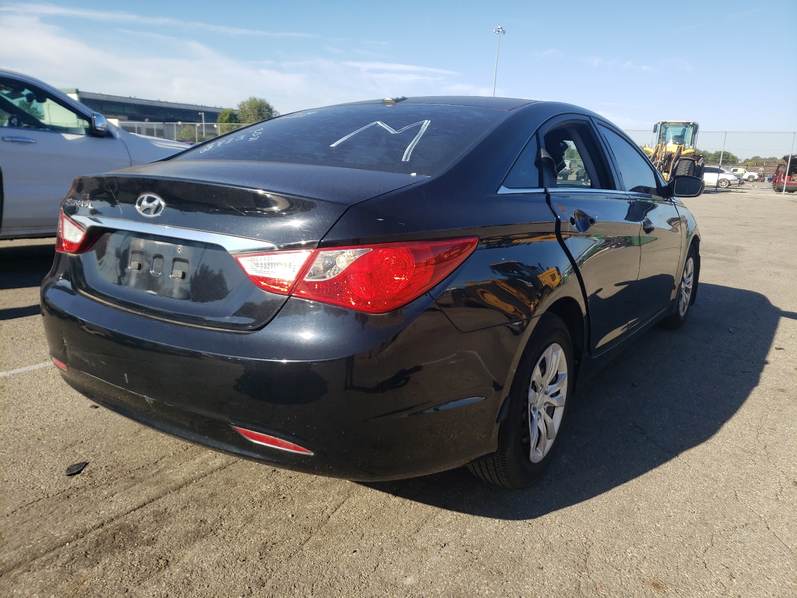 Photo 4 from auction – 2011 HYUNDAI SONATA GLS with VIN 5NPEB4AC5BH264983