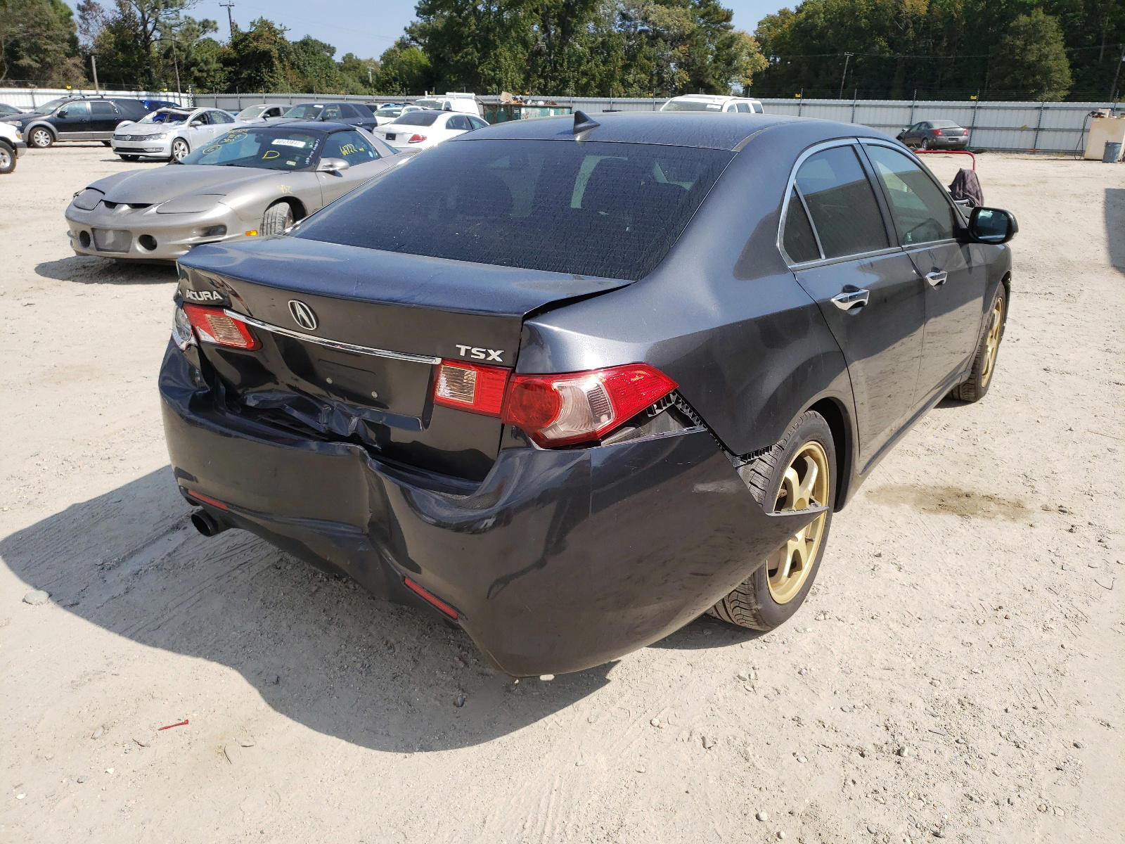 Photo 4 from auction – 2011 ACURA TSX with VIN JH4CU2F63BC006657