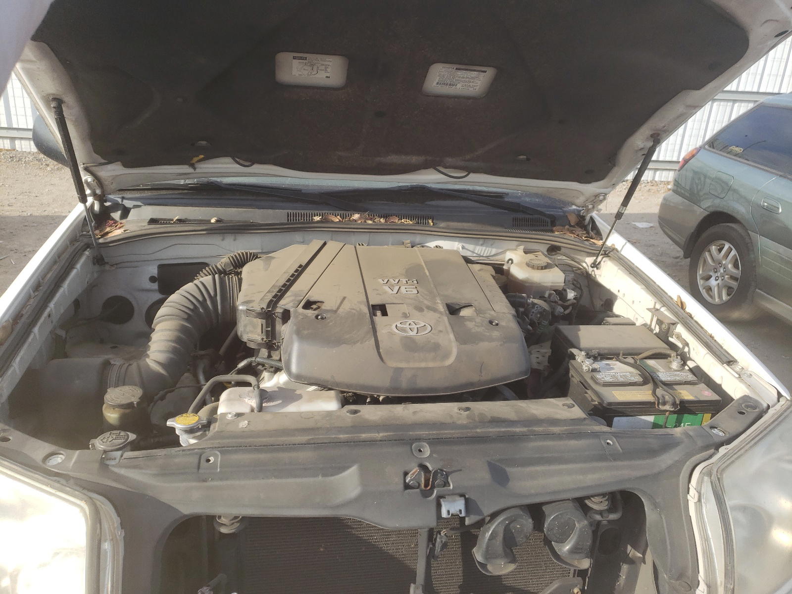 Photo 7 from auction – 2003 TOYOTA 4RUNNER SR with VIN JTEBU14R730016675