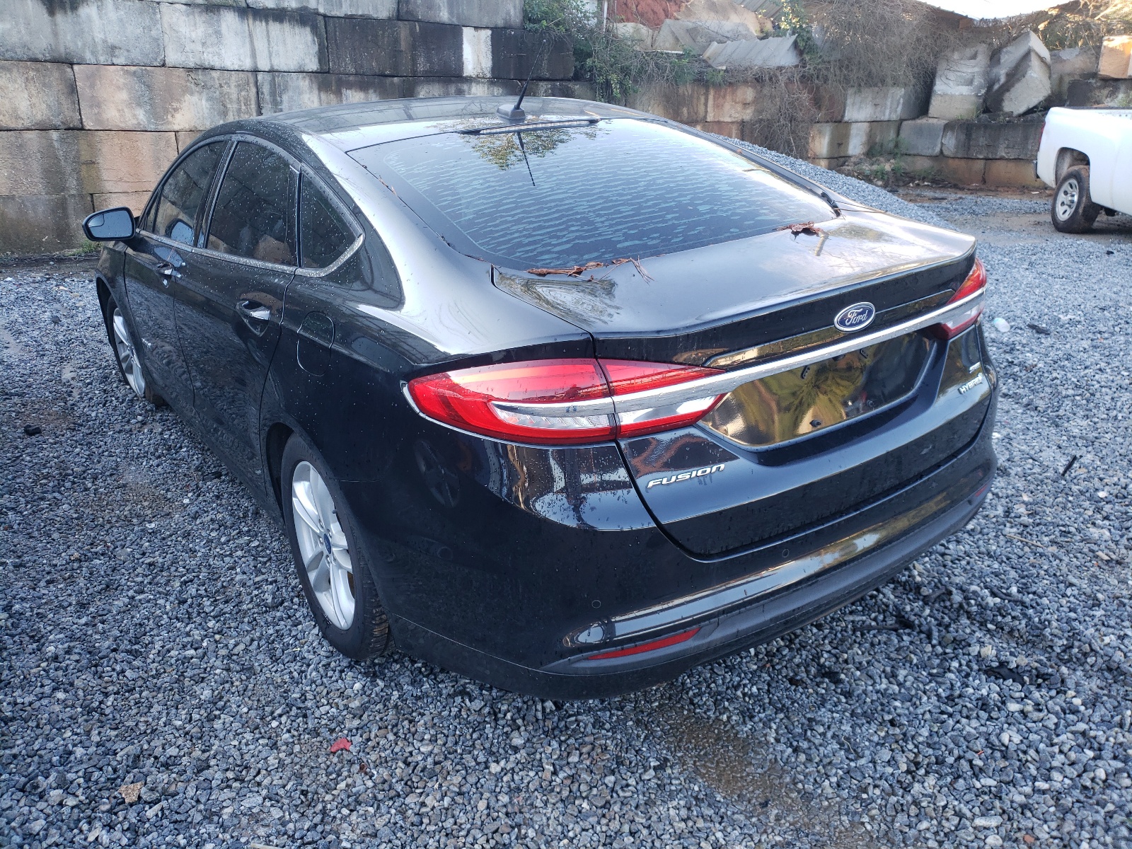 Photo 3 from auction – 2018 FORD FUSION S with VIN 3FA6P0LU1JR140294