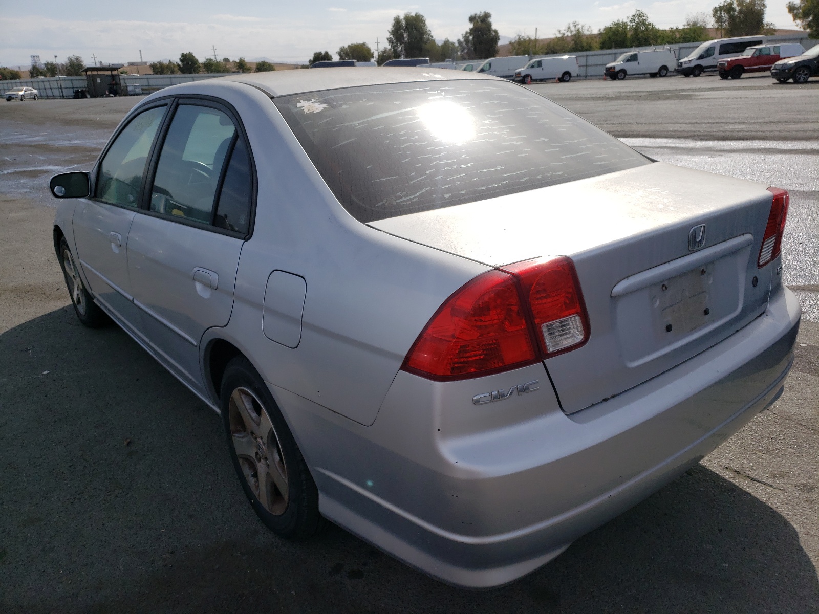 Photo 3 from auction – 2005 HONDA CIVIC EX with VIN 2HGES26775H528719