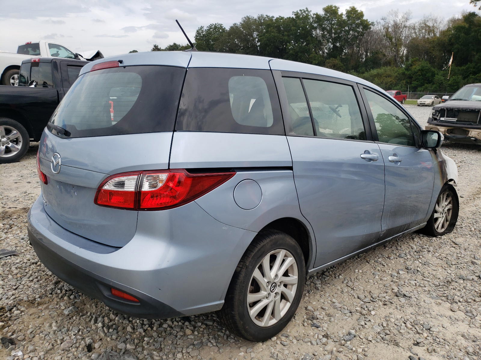 Photo 4 from auction – 2013 MAZDA 5 with VIN JM1CW2BL3D0158059