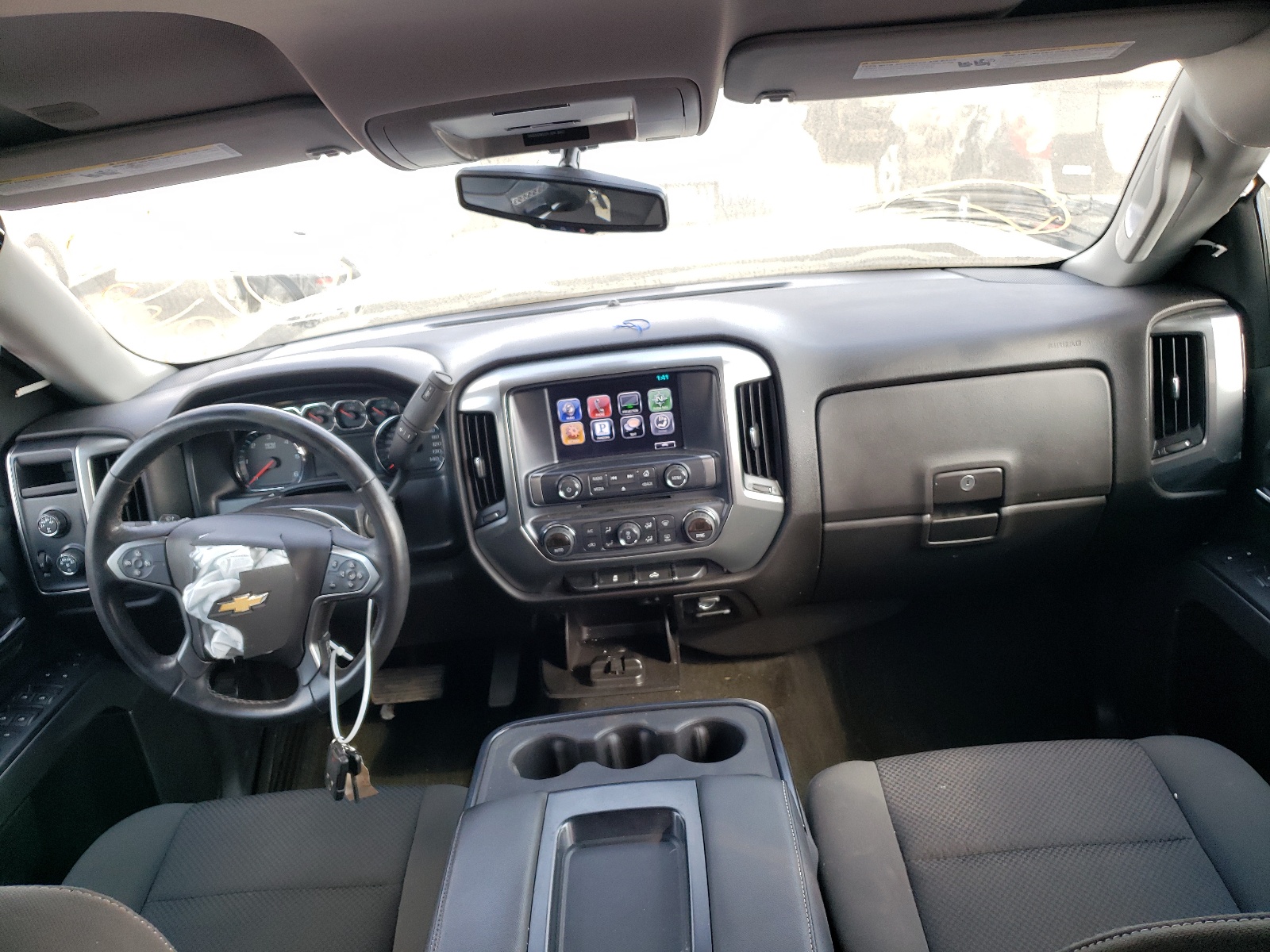 Photo 9 from auction – 2016 CHEVROLET SILVERADO with VIN 1GCVKREC0GZ303194