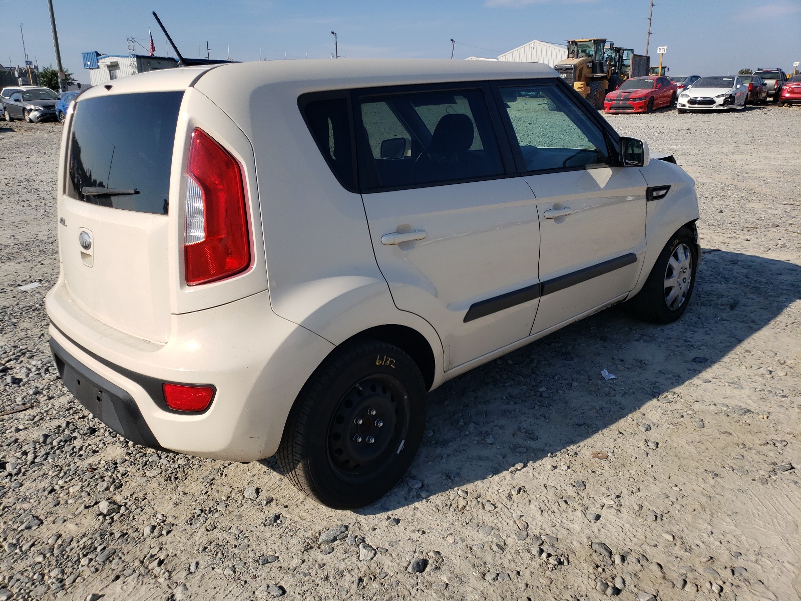 Photo 4 from auction – 2013 KIA SOUL with VIN KNDJT2A54D7756106