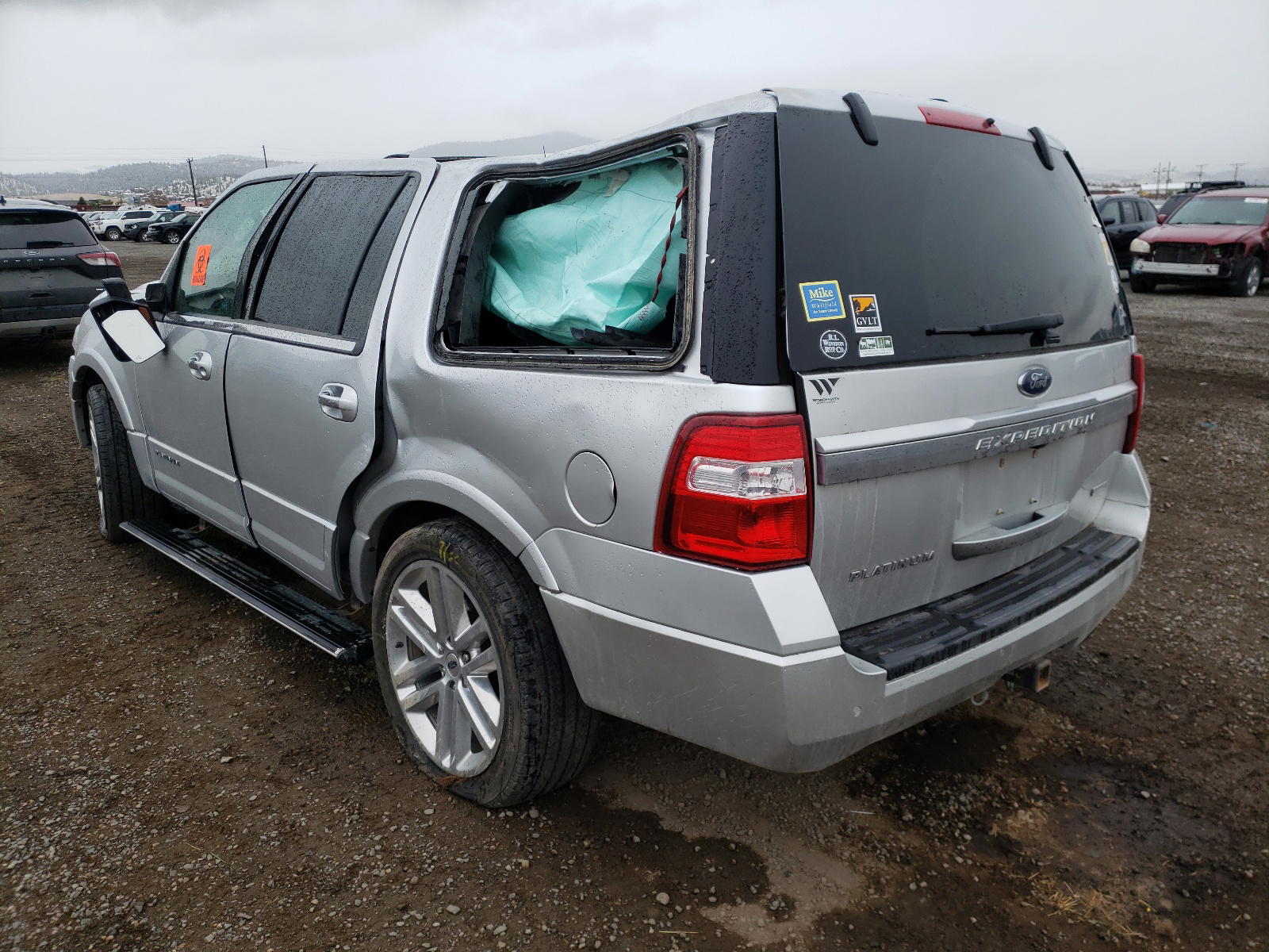 Photo 3 from auction – 2017 FORD EXPEDITION with VIN 1FMJU1MT2HEA23986