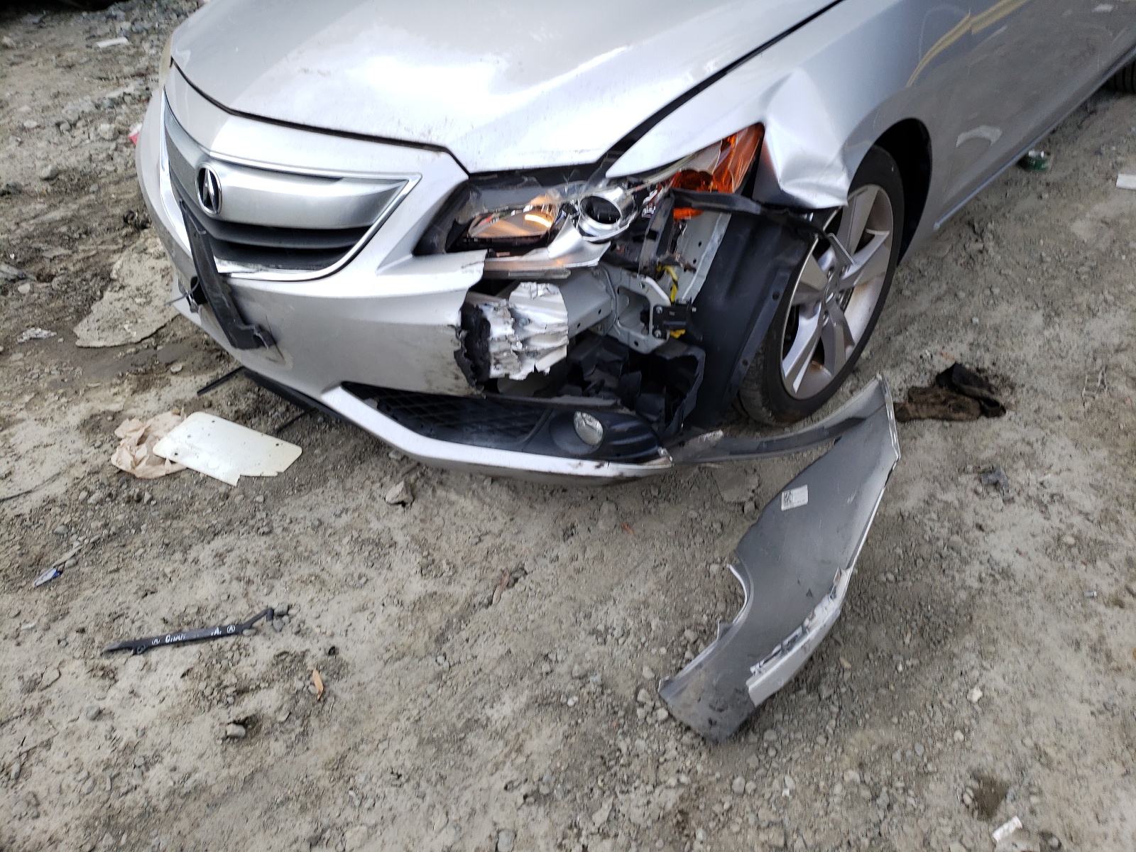 Photo 9 from auction – 2013 ACURA ILX 20 PRE with VIN 19VDE1F50DE008164