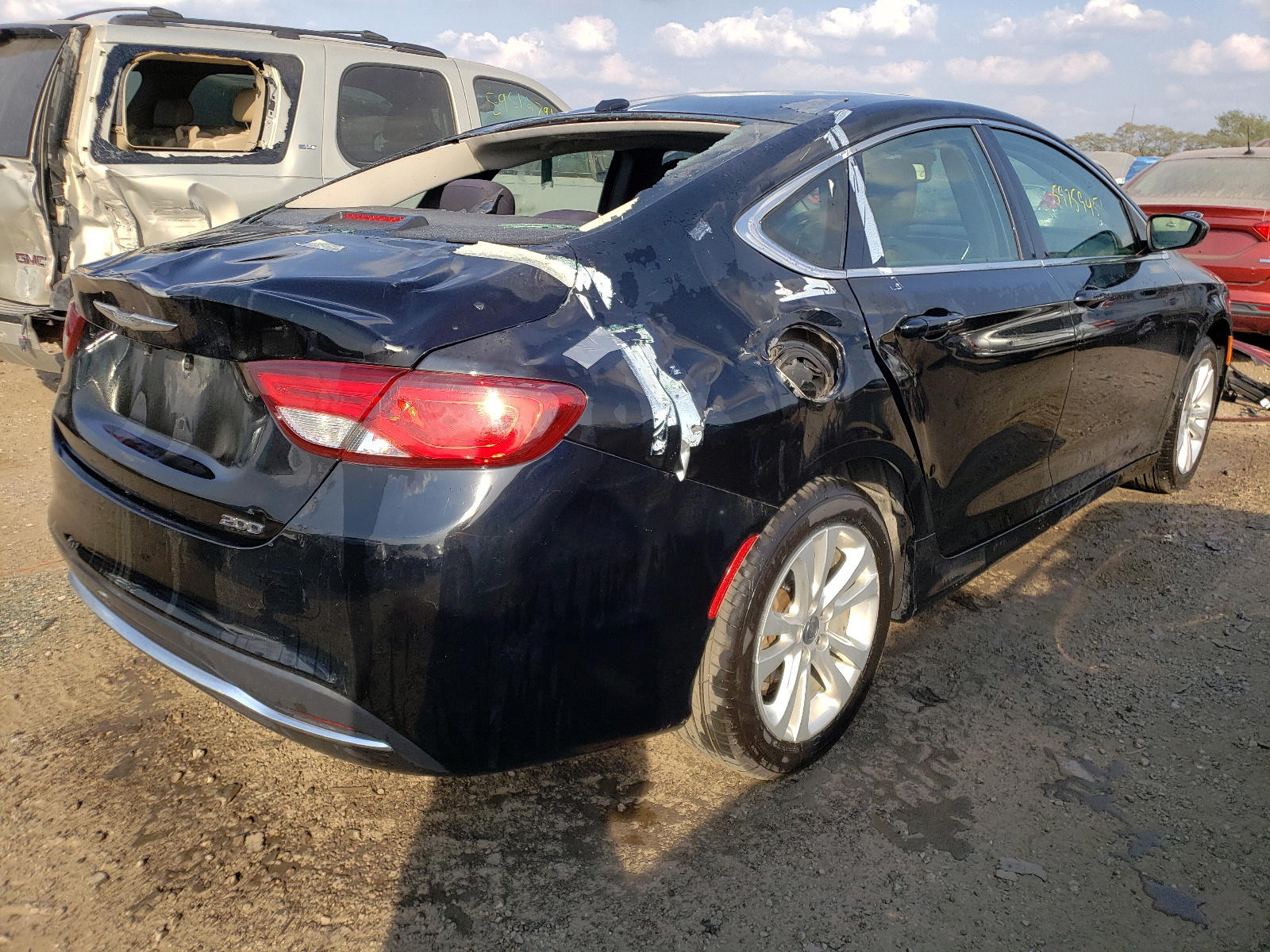 Photo 4 from auction – 2015 CHRYSLER 200 LIMITE with VIN 1C3CCCAB1FN553925