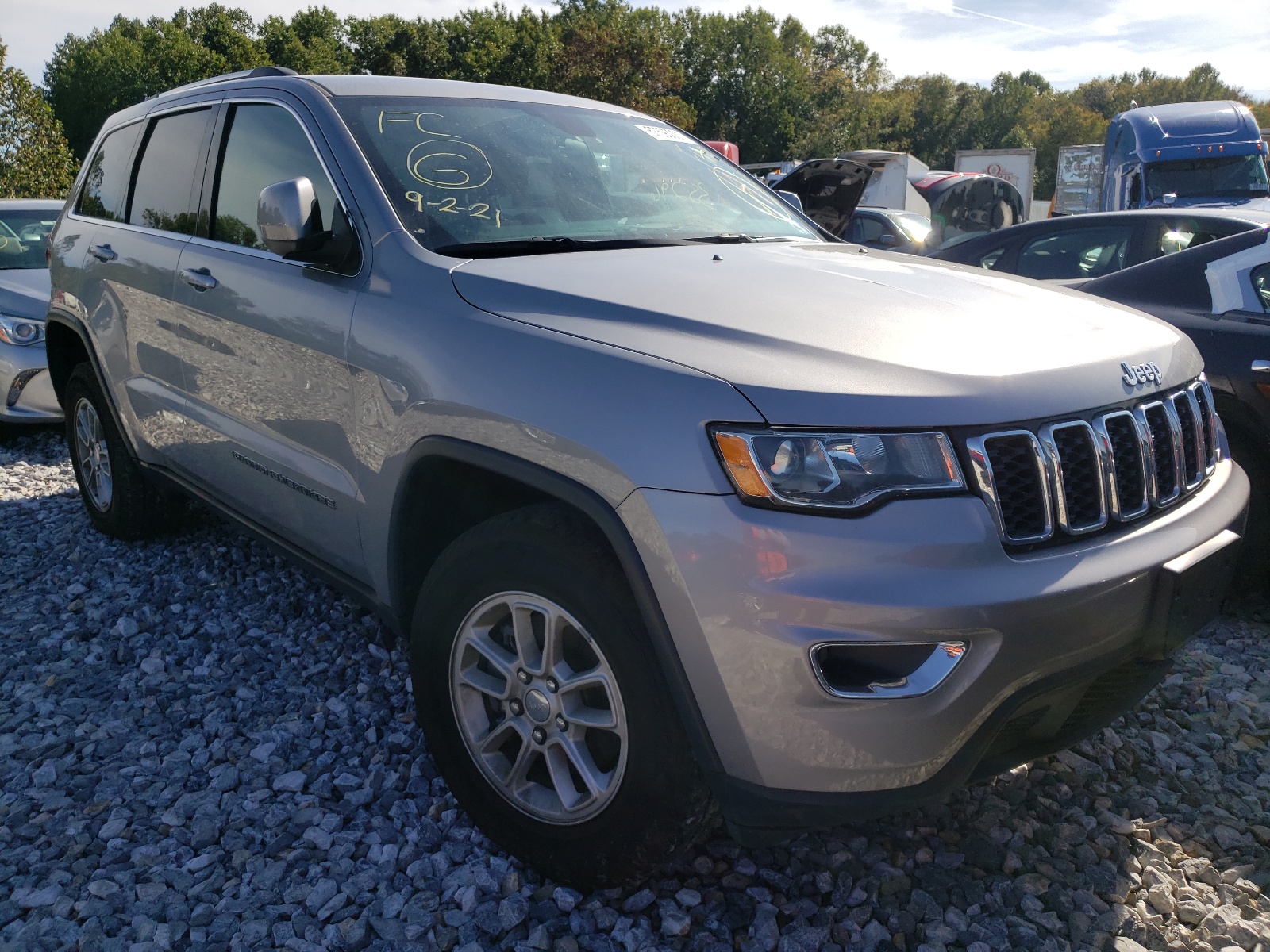 JEEP GRAND CHER 2018 with VIN 1C4RJFAG0JC203604 - Photo from auction