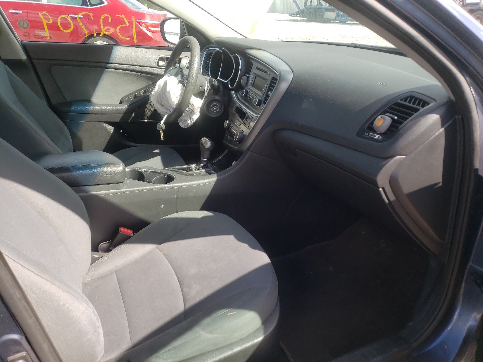 Photo 5 from auction – 2015 KIA OPTIMA LX with VIN 5XXGM4A77FG416771