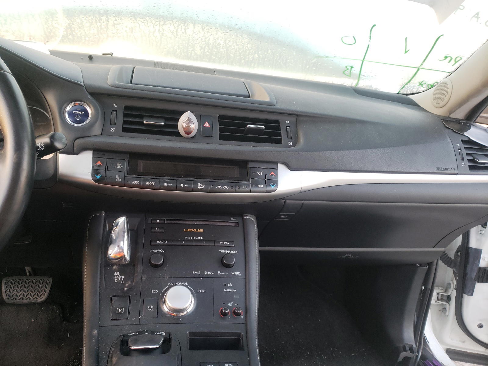 Photo 9 from auction – 2013 LEXUS CT 200 with VIN JTHKD5BHXD2132494
