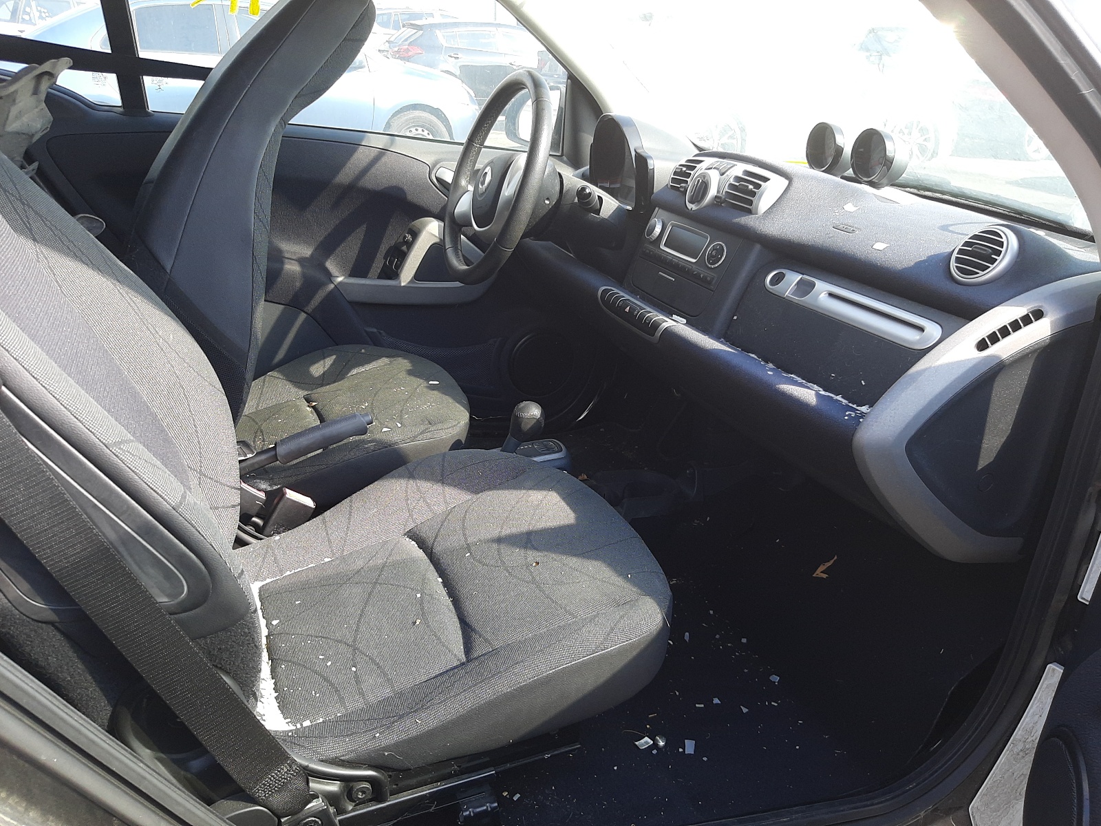 صورة رقم 5 من المزاد - 2014 SMART FORTWO مع VIN WMEEJ9AA0EK766726