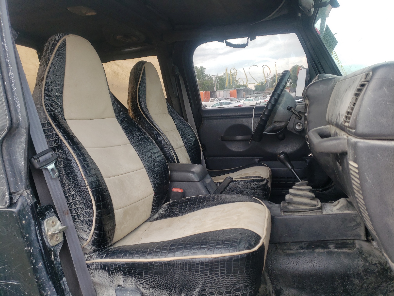 Photo 5 from auction – 1999 JEEP WRANGLER / with VIN 1J4FY19S1XP443671