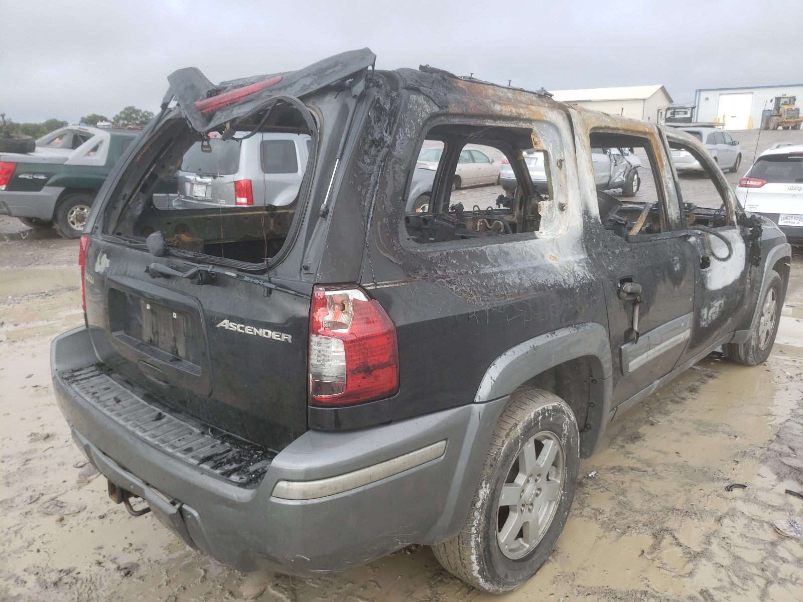 صورة رقم 4 من المزاد - 2004 ISUZU ASCENDER S مع VIN 4NUET16S446112903