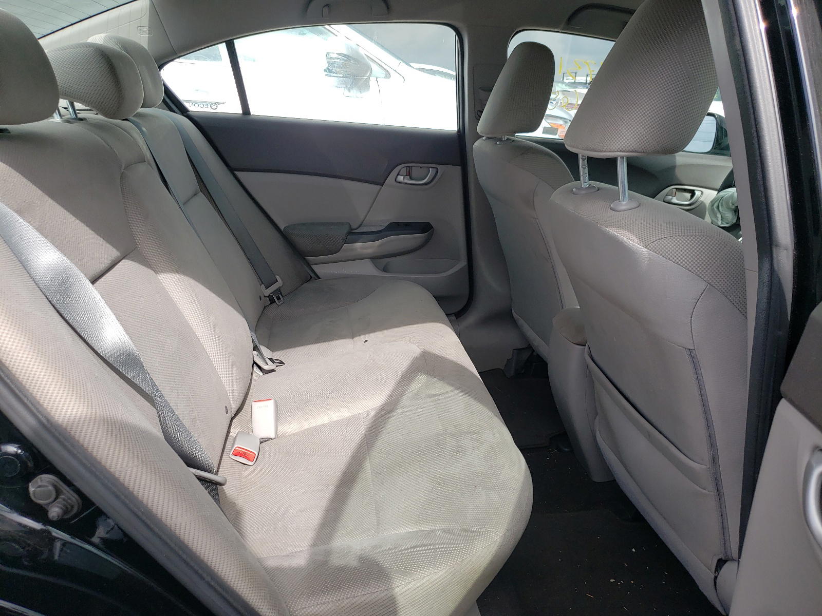 Photo 6 from auction – 2012 HONDA CIVIC LX with VIN 19XFB2F51CE056883