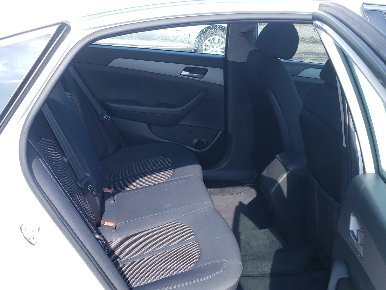 Photo 6 from auction – 2019 HYUNDAI SONATA SE with VIN 5NPE24AF0KH793848
