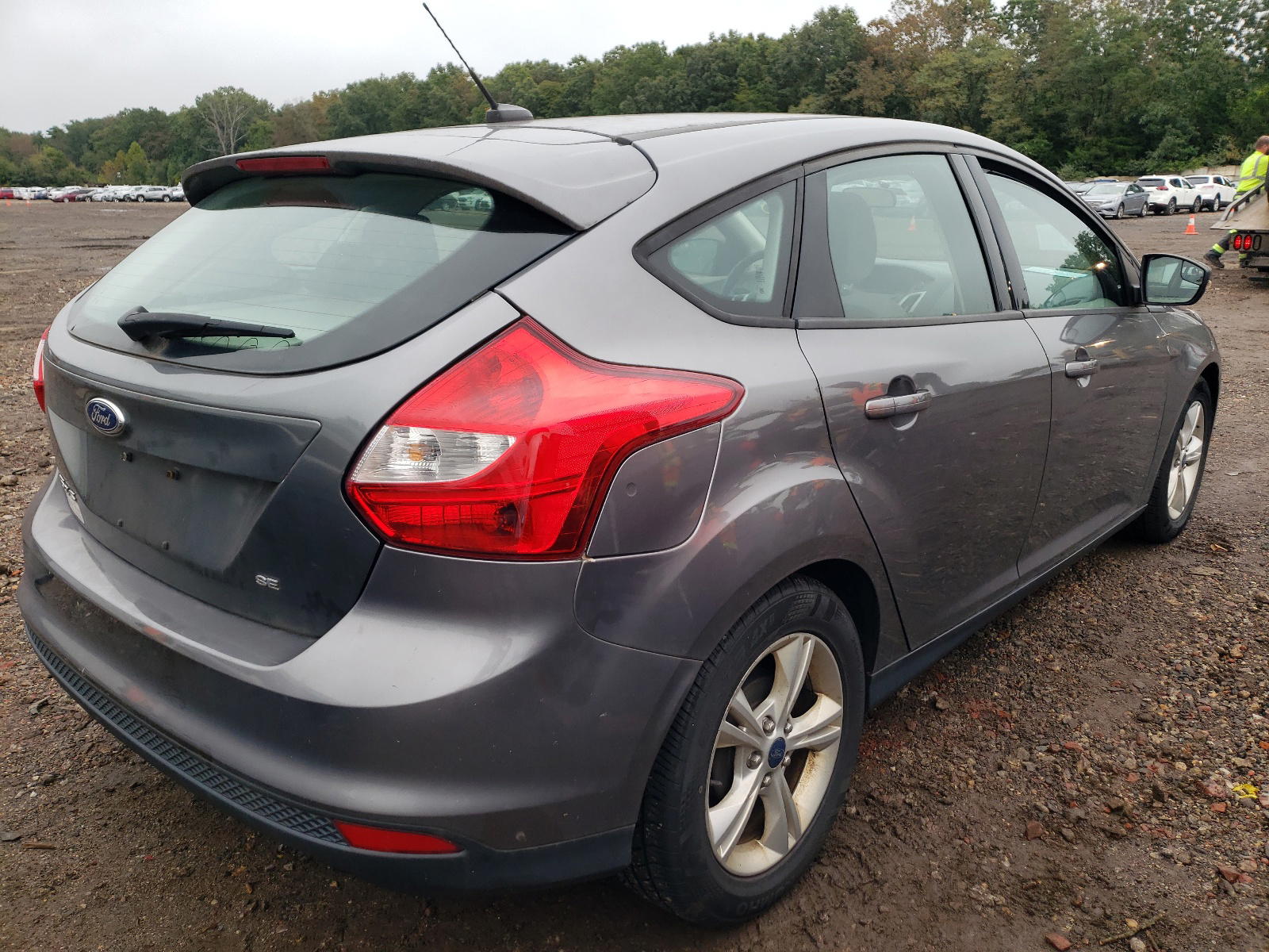Photo 4 from auction – 2013 FORD FOCUS SE with VIN 1FADP3K27DL341922