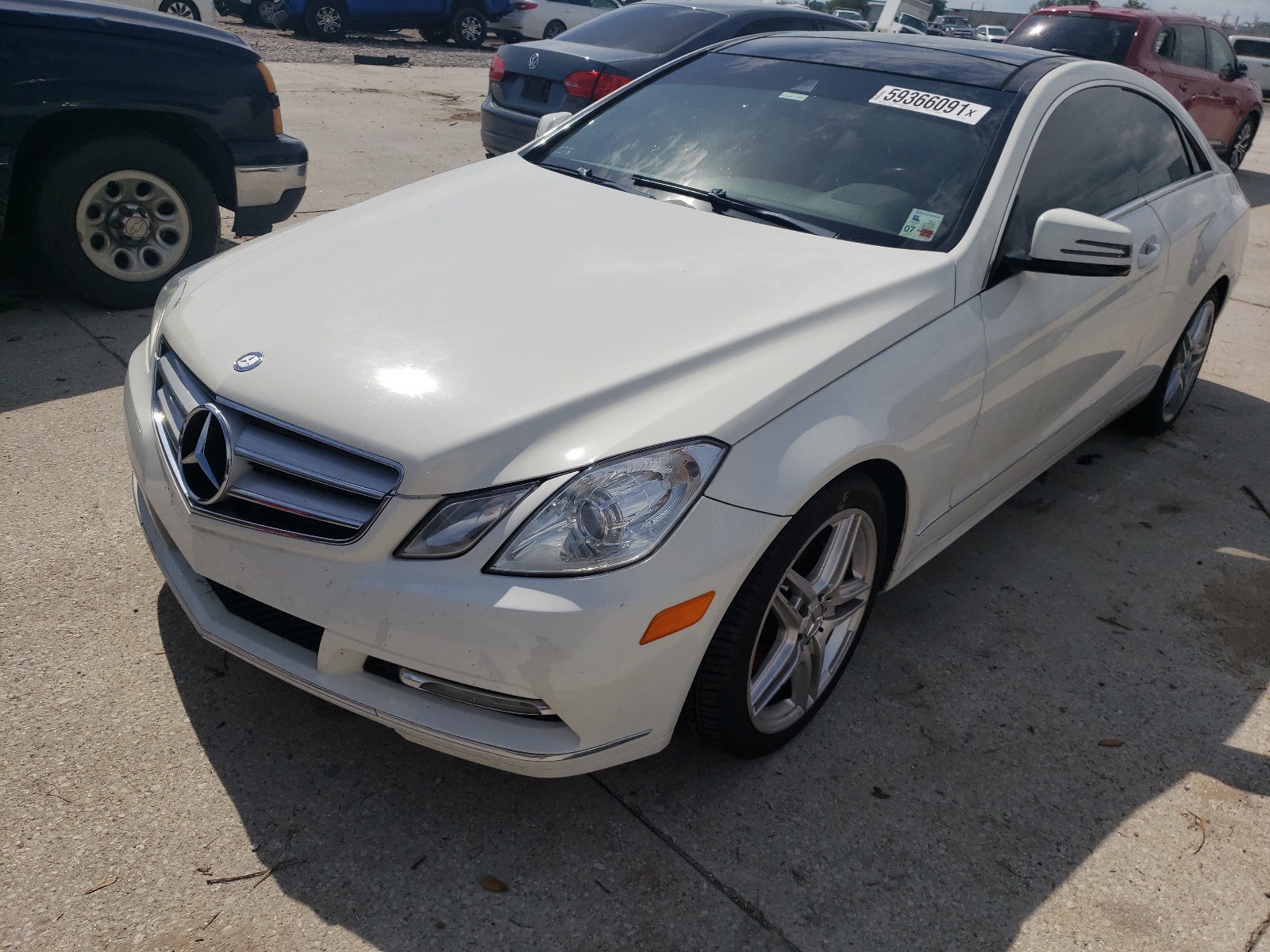 Photo 2 from auction – 2012 MERCEDES-BENZ E 350 with VIN WDDKJ5KB8CF159731