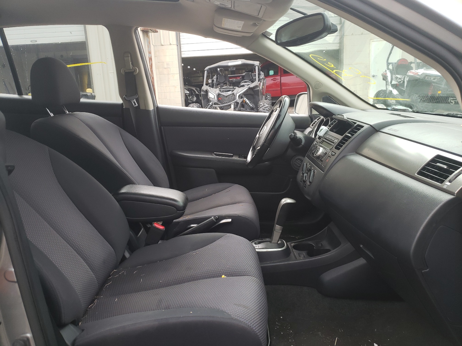 Photo 5 from auction – 2008 NISSAN VERSA S with VIN 3N1BC13EX8L379202