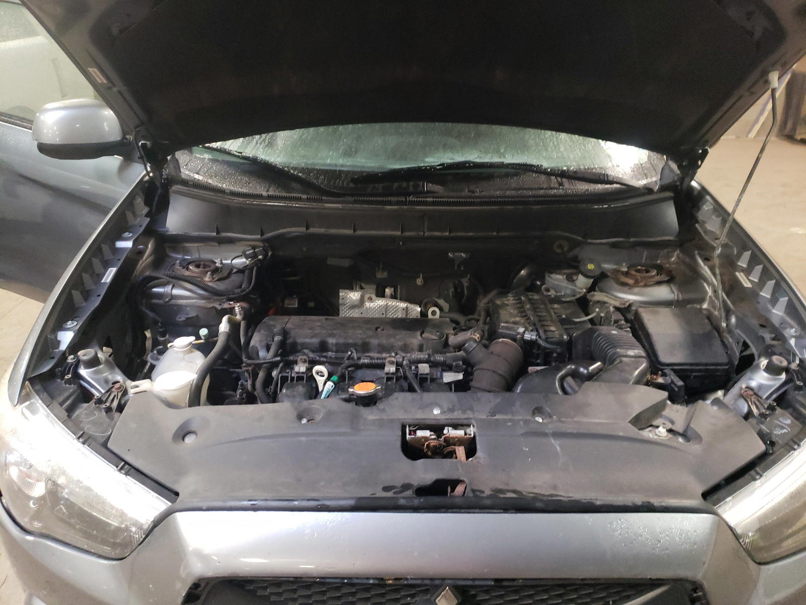 Photo 7 from auction – 2011 MITSUBISHI OUTLANDER with VIN JA4AR4AU8BZ017026