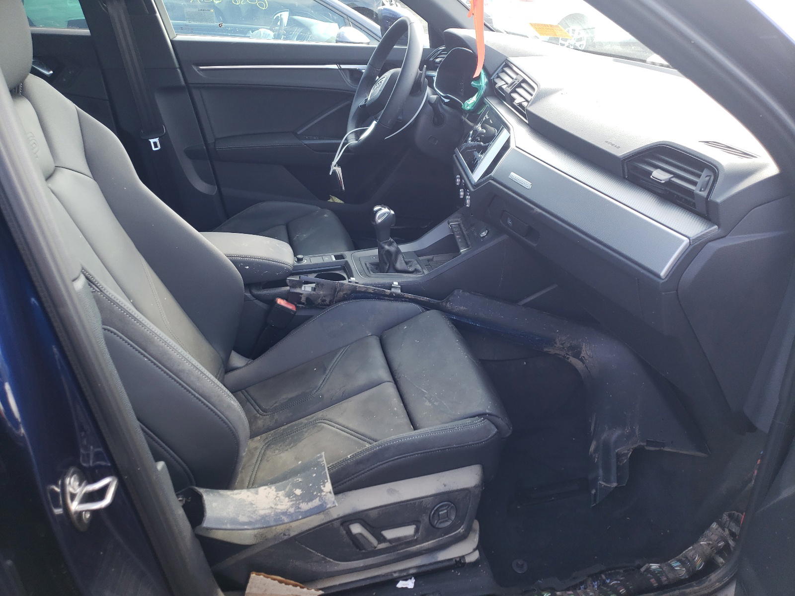 Photo 5 from auction – 2022 AUDI Q3 PREMIUM with VIN WA1EECF37N1007789