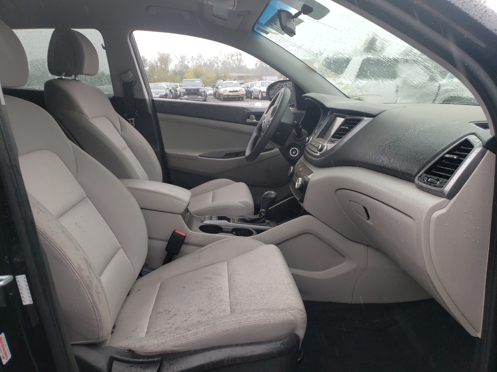 Photo 5 from auction – 2018 HYUNDAI TUCSON SEL with VIN KM8J3CA45JU643223