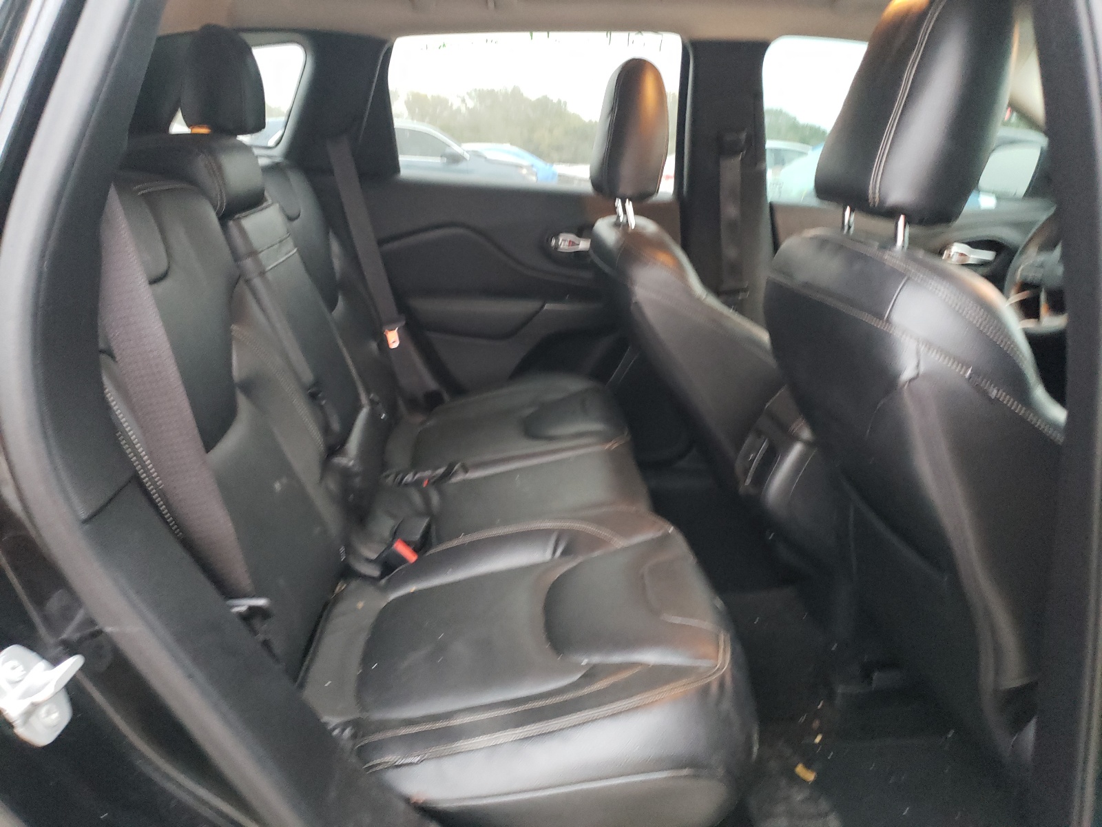 Photo 6 from auction – 2015 JEEP CHEROKEE L with VIN 1C4PJLCS1FW781613