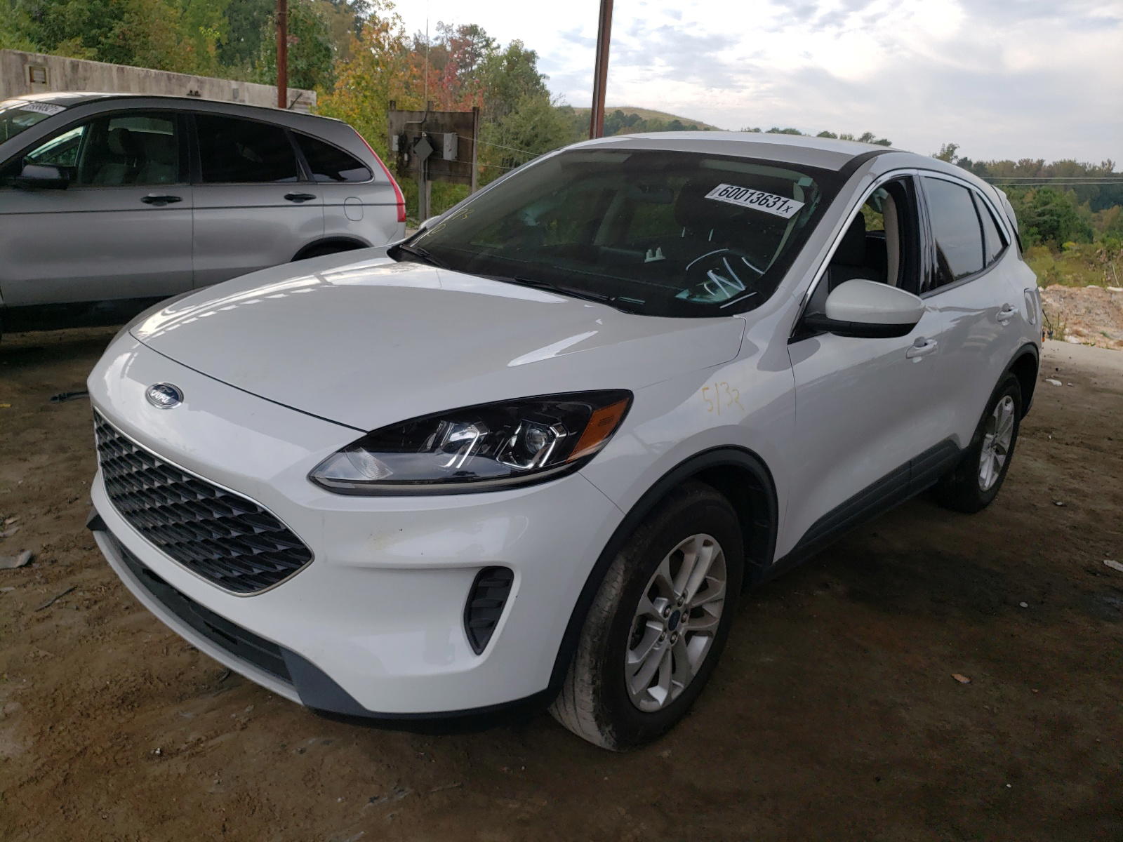 Photo 2 from auction – 2020 FORD ESCAPE SE with VIN 1FMCU0G65LUA91612
