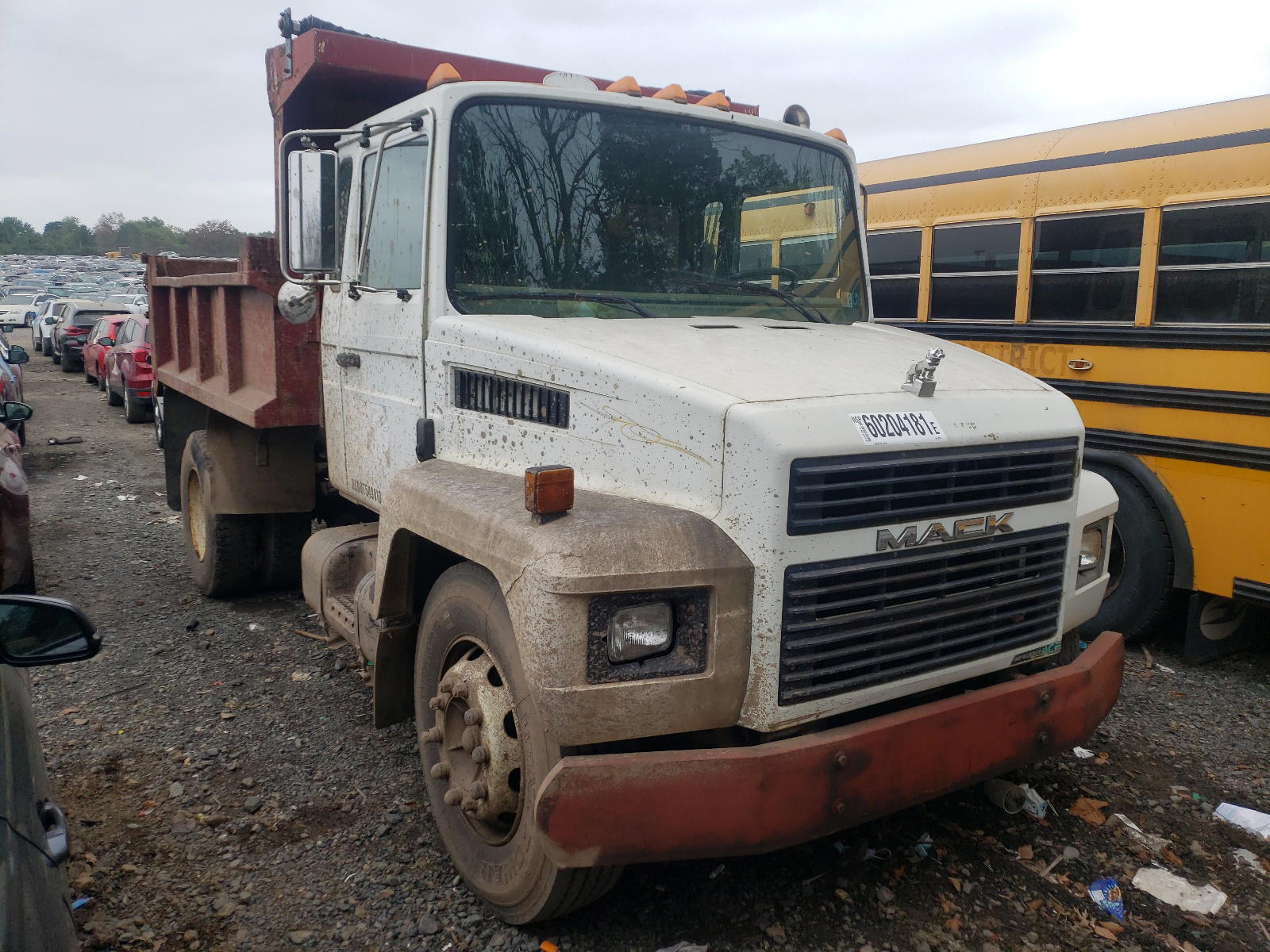 MACK 200 CS200 1998 with VIN VG6BA07A2WB502313 - Photo from auction