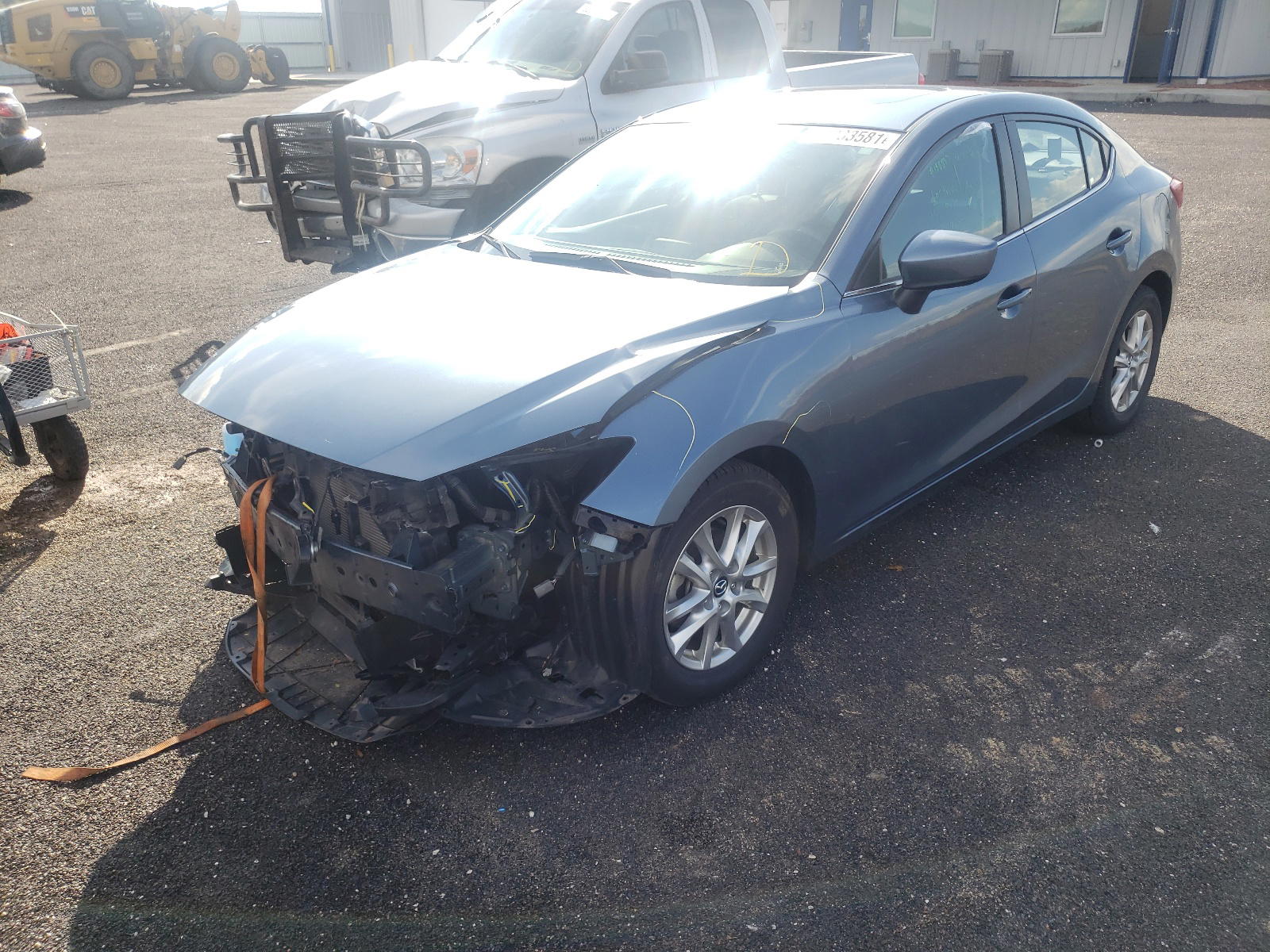 Photo 2 from auction – 2014 MAZDA 3 TOURING with VIN JM1BM1V77E1173170