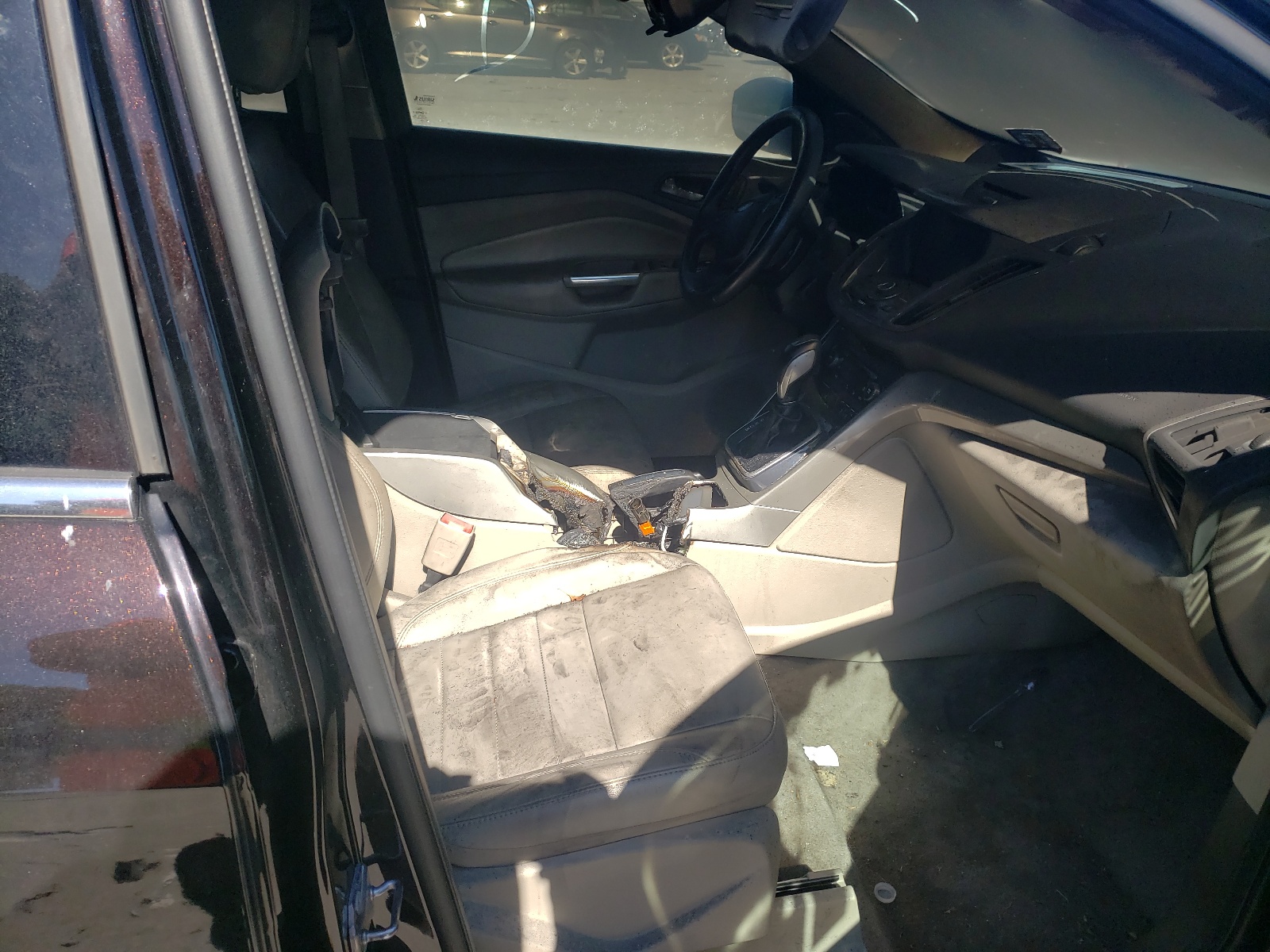 Photo 5 from auction – 2013 FORD ESCAPE SEL with VIN 1FMCU9H91DUA91802