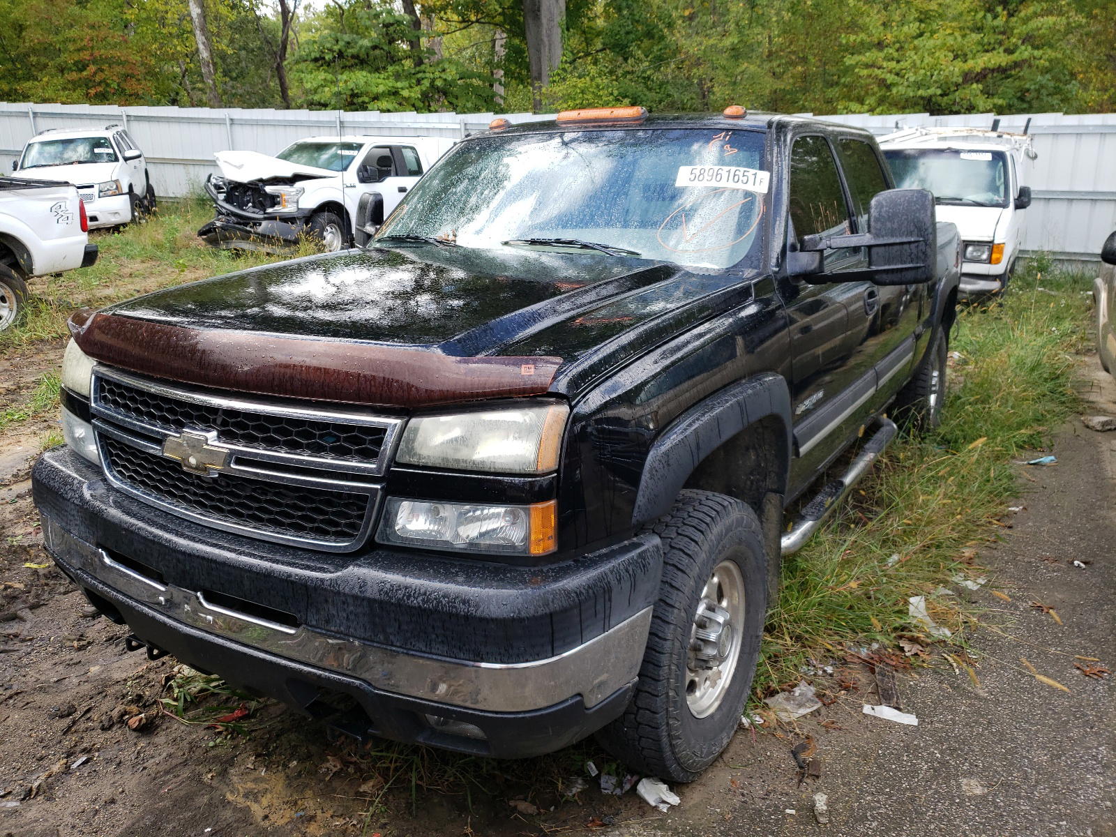 Photo 2 from auction – 2006 CHEVROLET SILVERADO with VIN 1GCHK23U76F134176