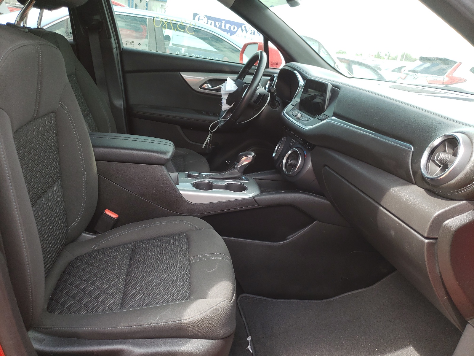 Photo 5 from auction – 2019 CHEVROLET BLAZER 2LT with VIN 3GNKBCRS1KS703831