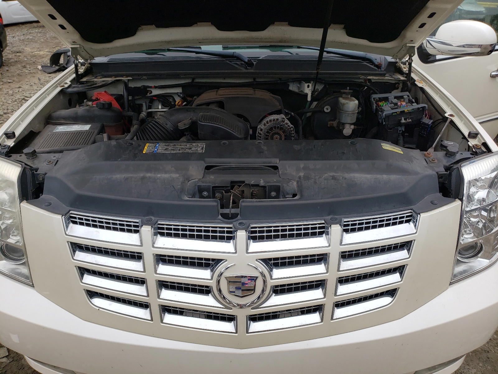 Photo 7 from auction – 2008 CADILLAC ESCALADE E with VIN 1GYFK66848R222370