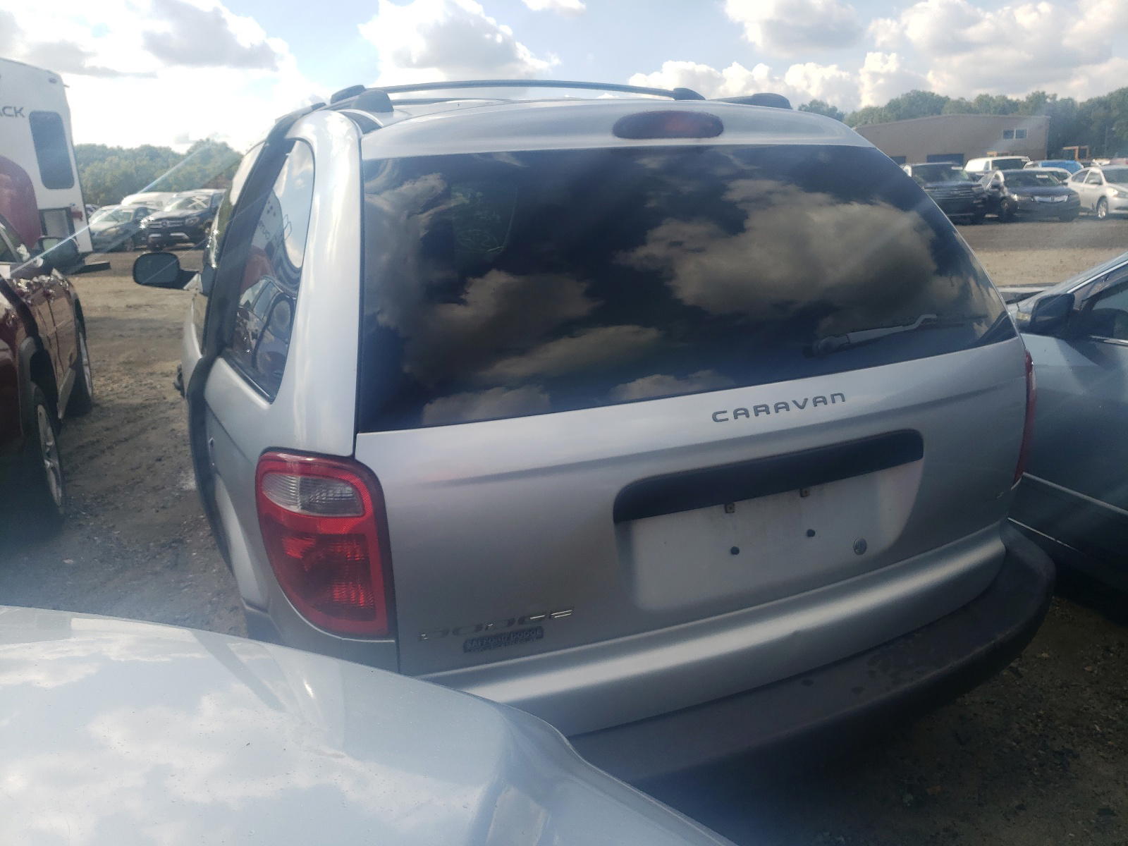 Photo 3 from auction – 2003 DODGE CARAVAN SE with VIN 1D4GP25383B157490