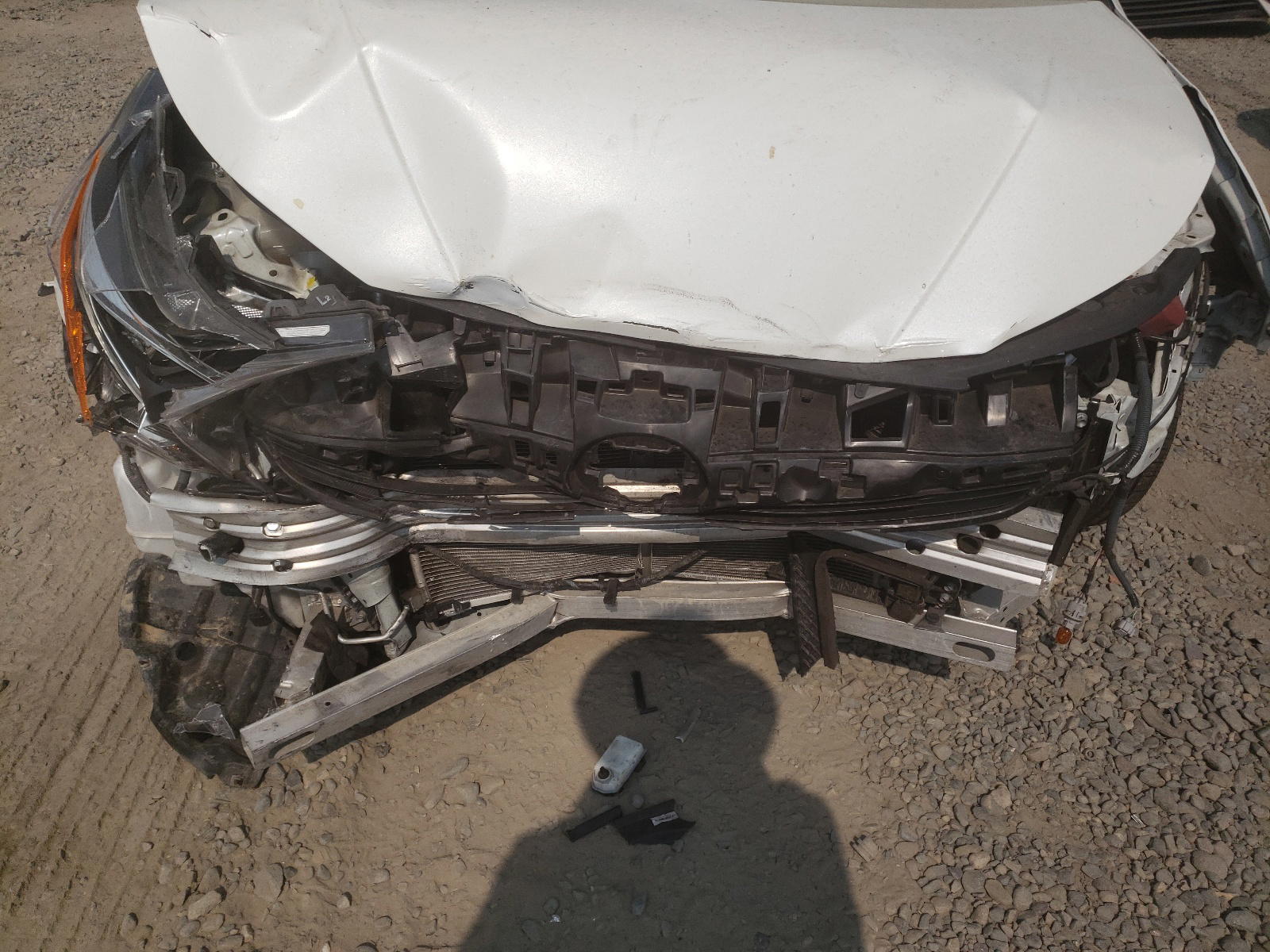Photo 7 from auction – 2016 TOYOTA PRIUS with VIN JTDKARFU8G3522906