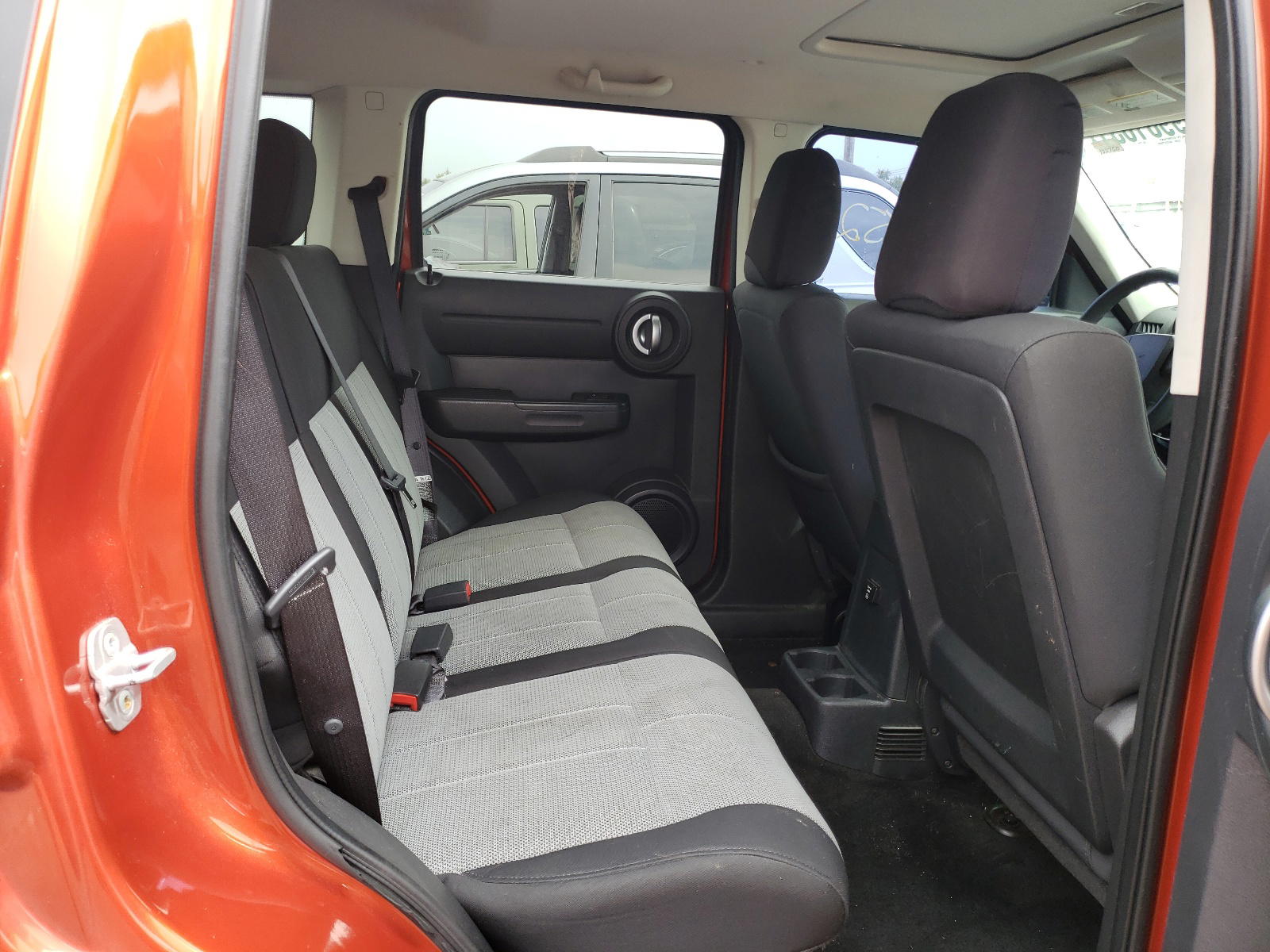 Photo 6 from auction – 2008 DODGE NITRO SXT with VIN 1D8GU28K78W209413